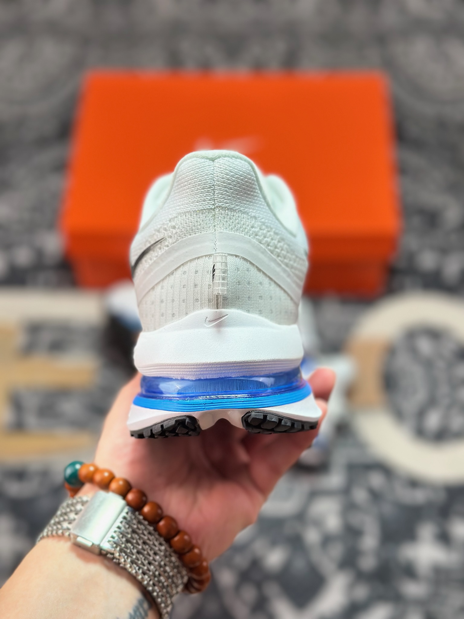 B1240 原装级别 NIKE PEGASUS PREMIUM耐克飞马公路跑步鞋 HQ2592-104