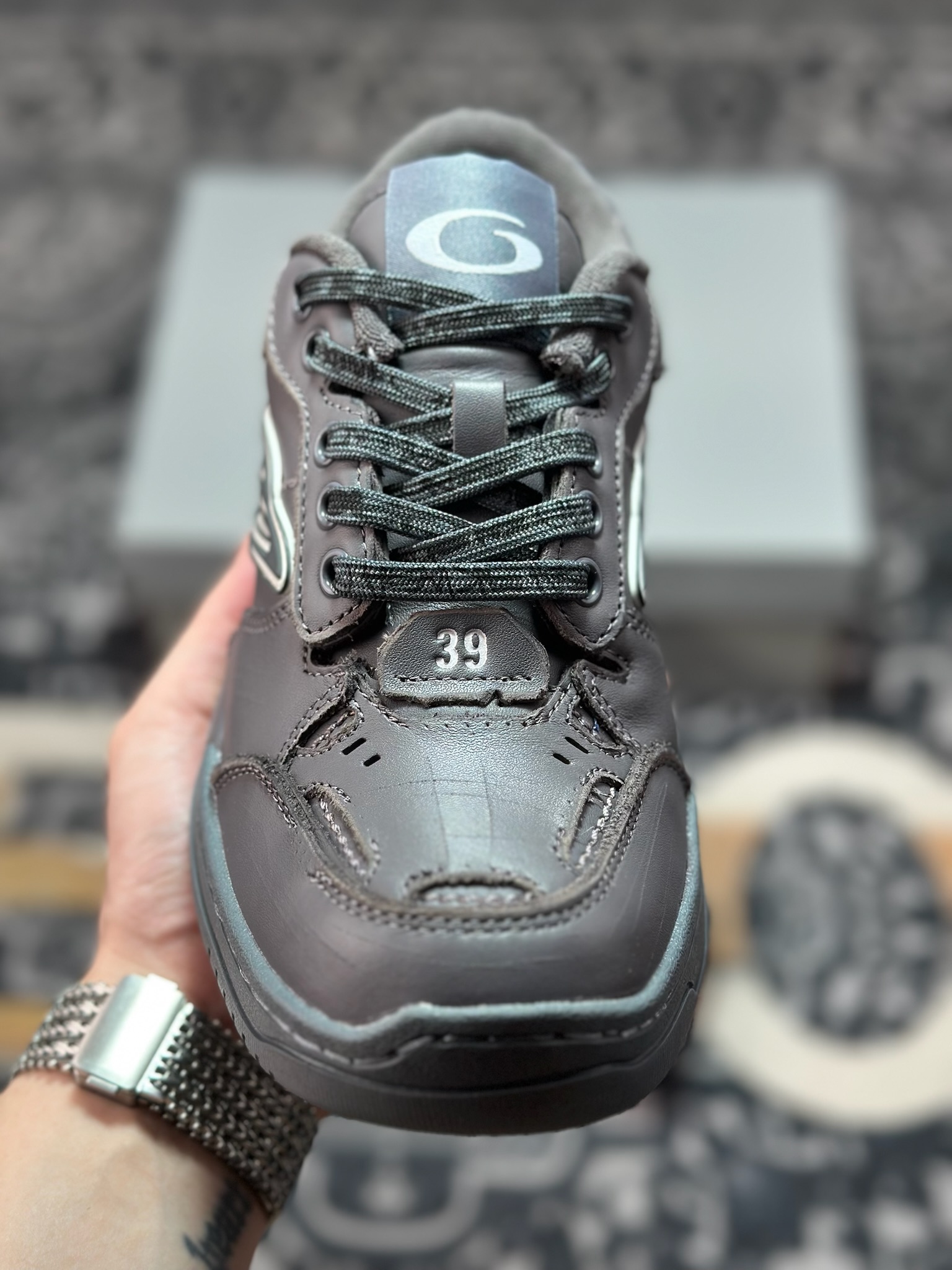 C6420 优选 原装级别 Balenciaga 巴黎世家 Hamptons 手工做旧款 牛皮革 复古圆头系带低帮休闲鞋