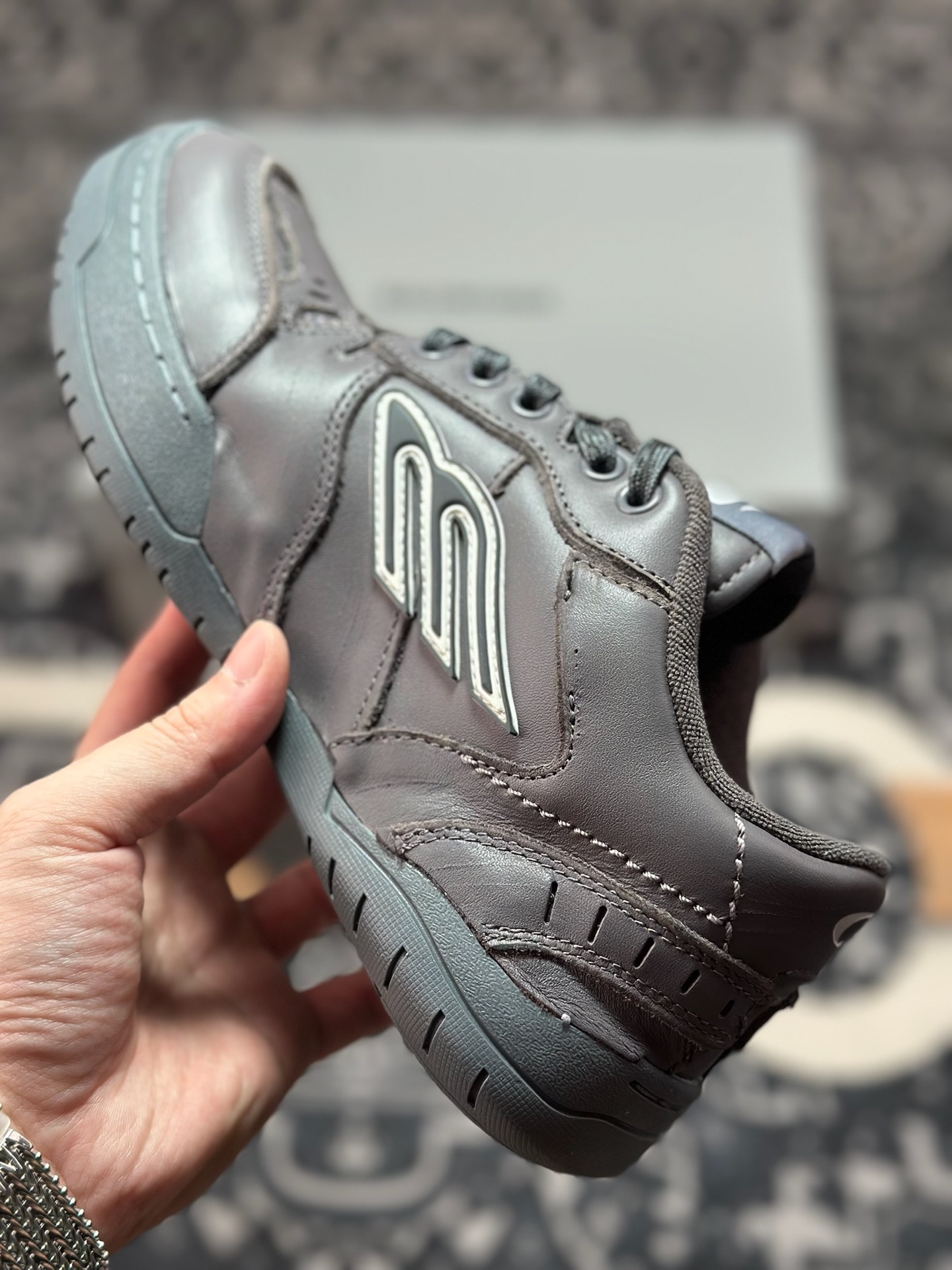 C6420 优选 原装级别 Balenciaga 巴黎世家 Hamptons 手工做旧款 牛皮革 复古圆头系带低帮休闲鞋