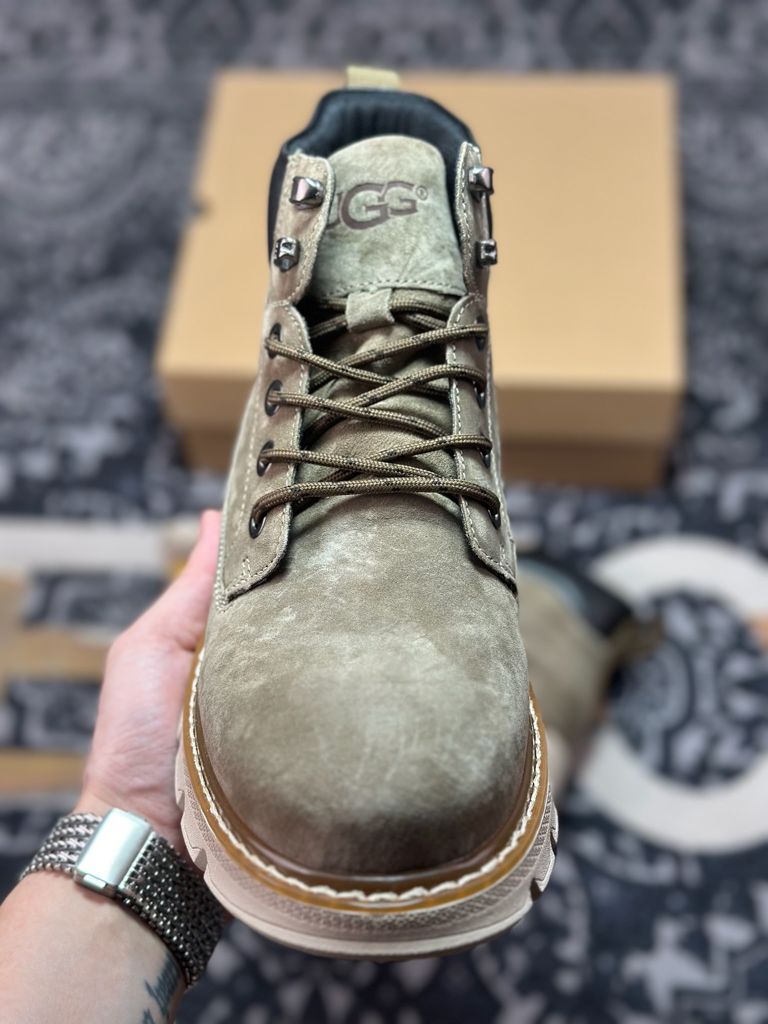 B5280 UGG Tasman Weather Hybrid 塔斯曼混合系列中帮轻量休闲马丁靴