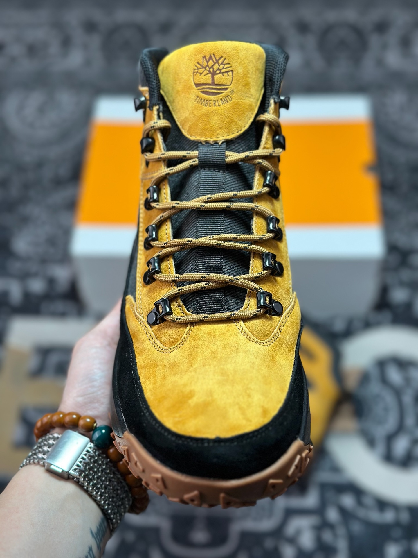 B0240 原装级别 新货Timberland添柏岚/天伯伦户外高帮休闲马丁靴系列