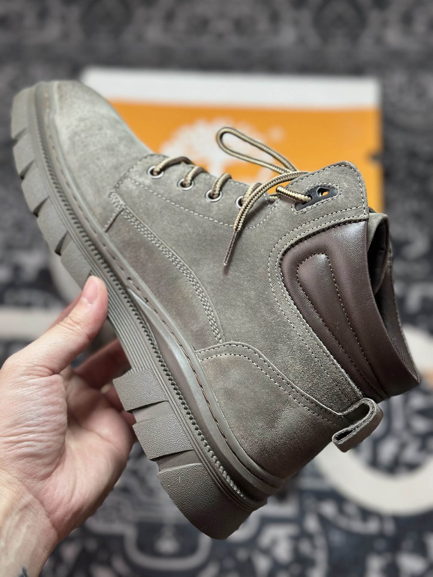 B4280 原装级别 新货#Timberland添柏岚/天伯伦户外中帮休闲大黄靴