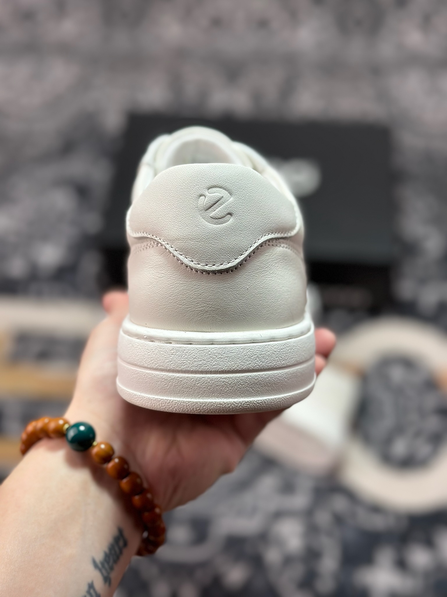 B6300 原装级别 ECCO爱步休闲鞋男 25年新款真皮舒适时尚休闲板鞋