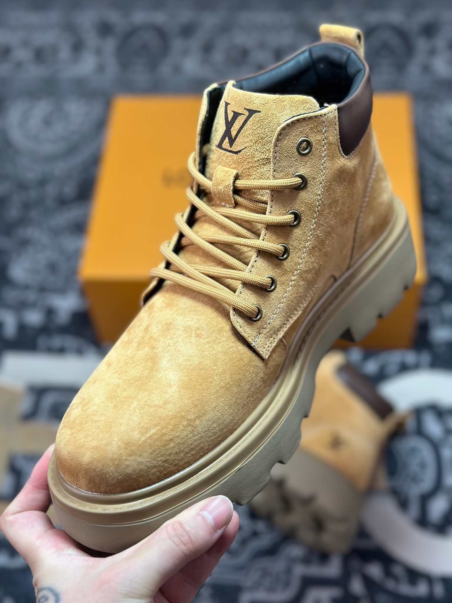 B5280 原装级别 Louis Vuitton 路易威登 LV秋冬新款轻底休闲大黄靴