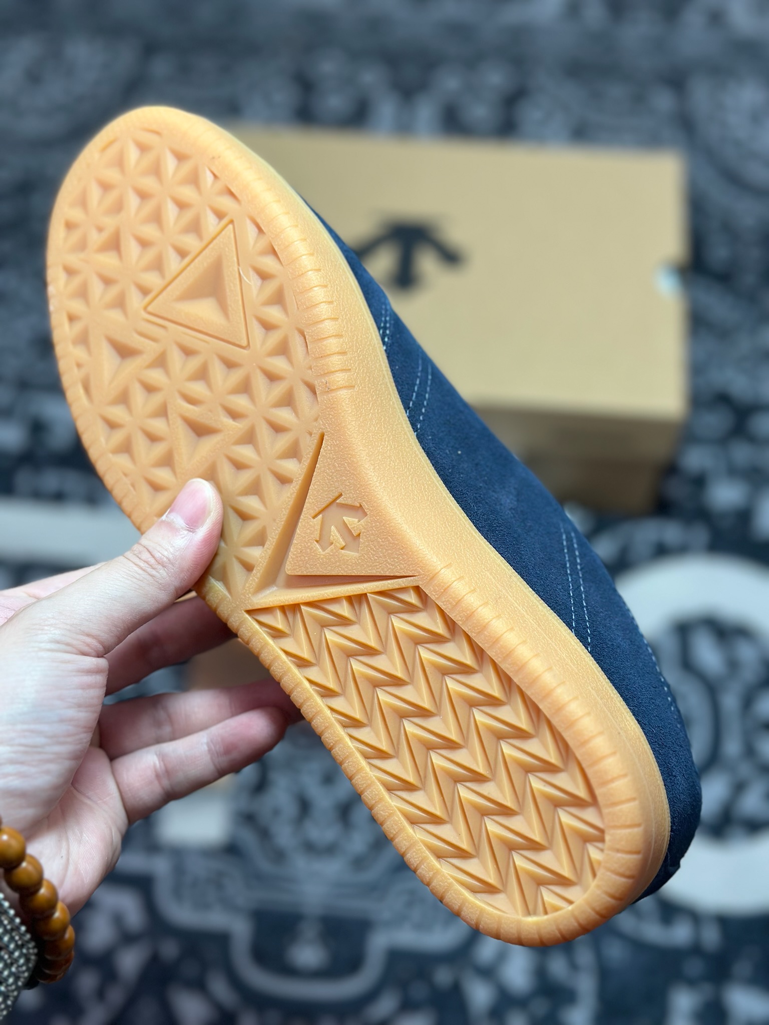 A8200 原装级别 迪桑特Descente edge coat Clash 复古拼接生活休闲德训鞋