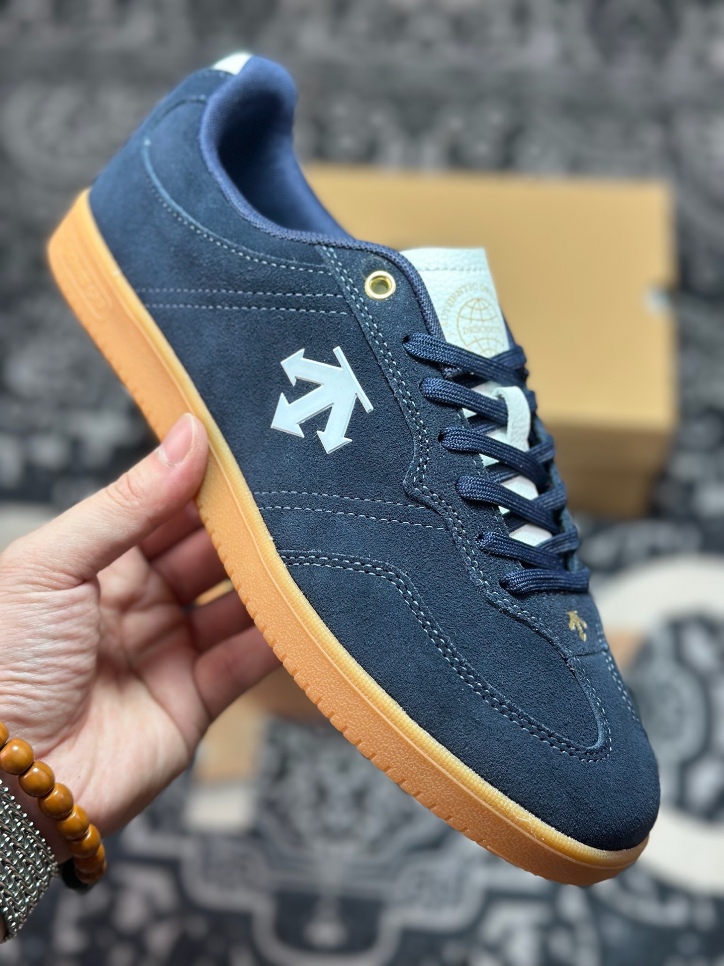 A8200 原装级别 迪桑特Descente edge coat Clash 复古拼接生活休闲德训鞋