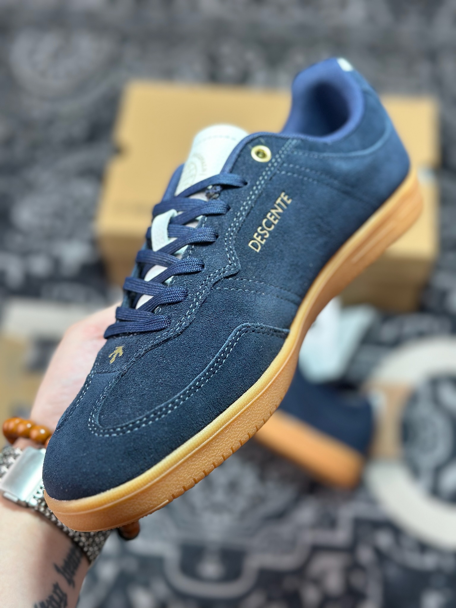 A8200 原装级别 迪桑特Descente edge coat Clash 复古拼接生活休闲德训鞋