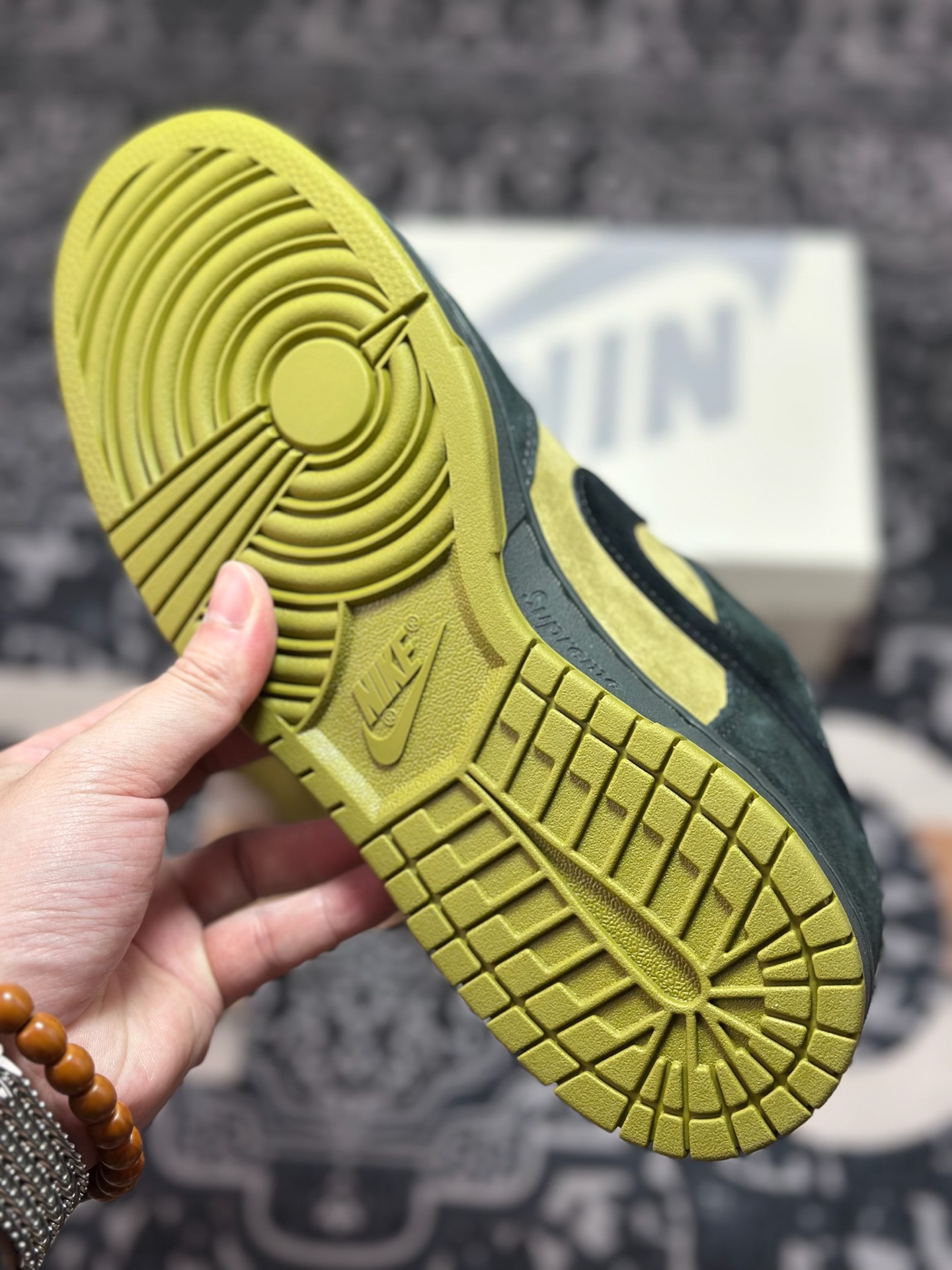 B9340 优选 原装级别 S2纯原Nike Dunk SB DUNK LOW PRO QS x Supreme 亚洲限定 黑黄 HQ8487-300