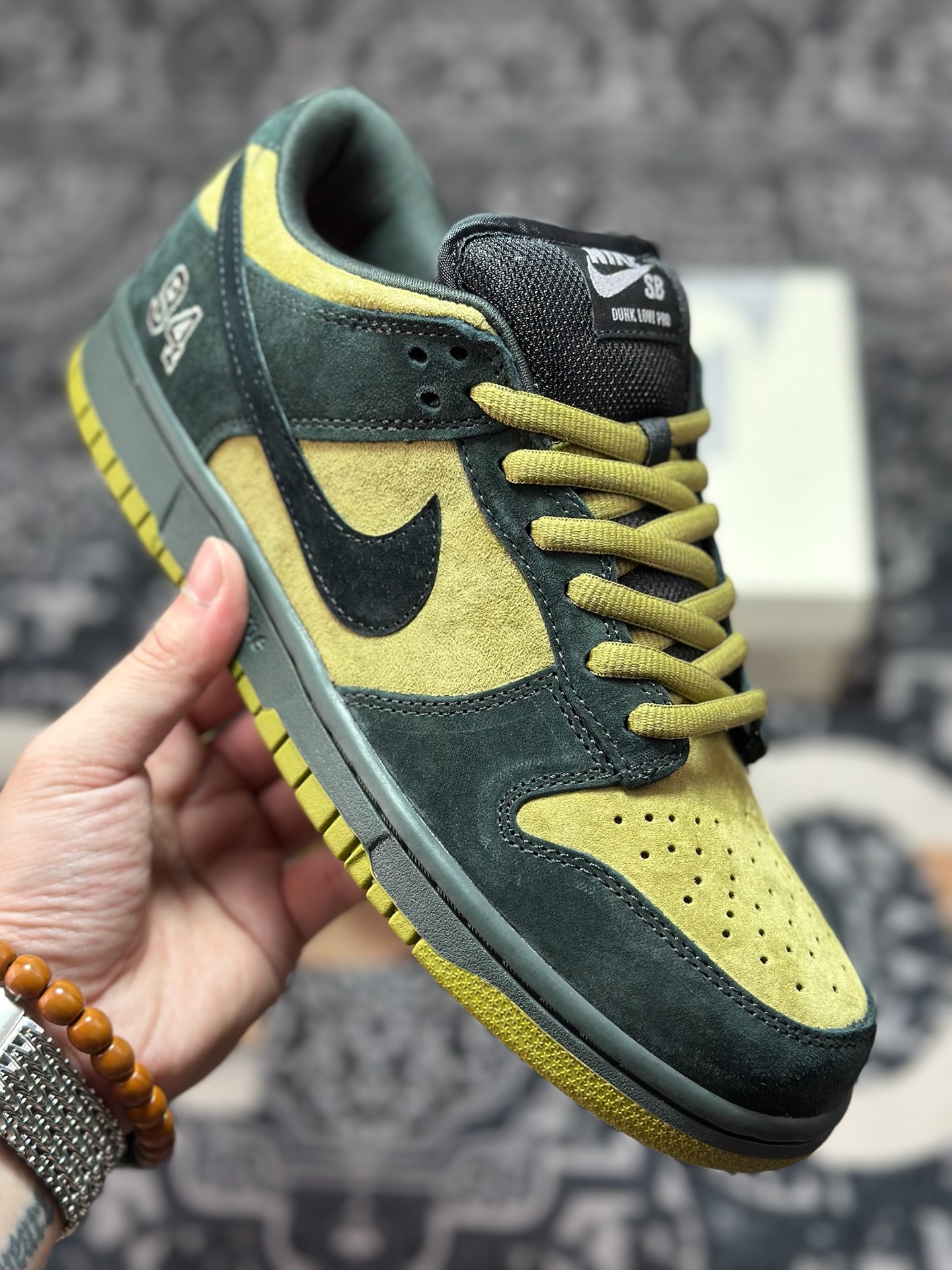 B9340 优选 原装级别 S2纯原Nike Dunk SB DUNK LOW PRO QS x Supreme 亚洲限定 黑黄 HQ8487-300