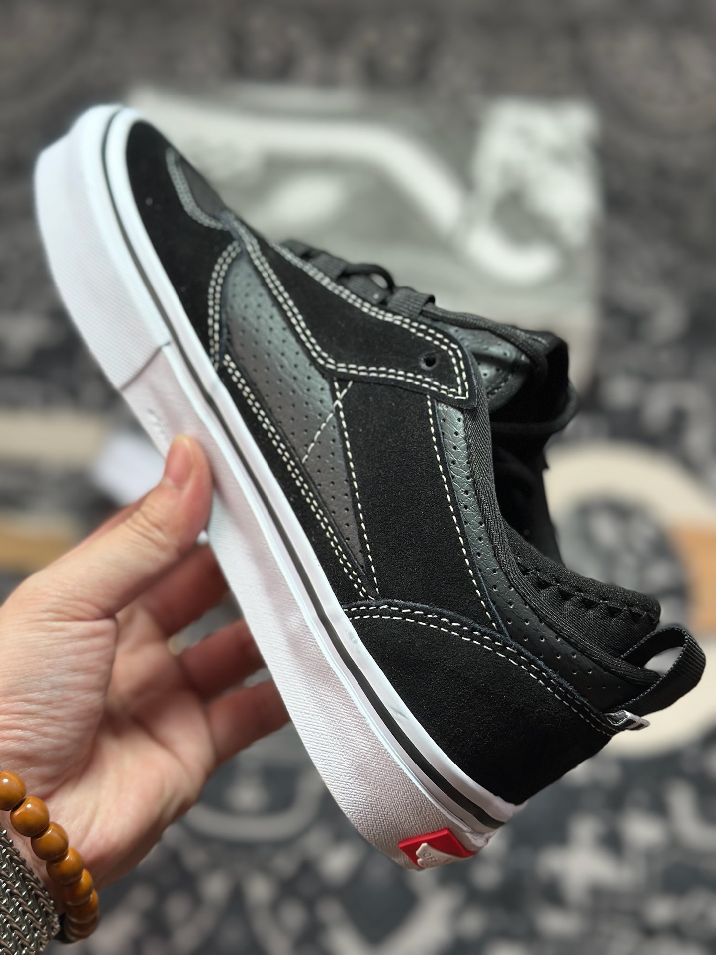 A6180 真标 PALACE x Vans Half Cab 黑白 舒适百搭轻便滑板鞋 VN0007QXBA21