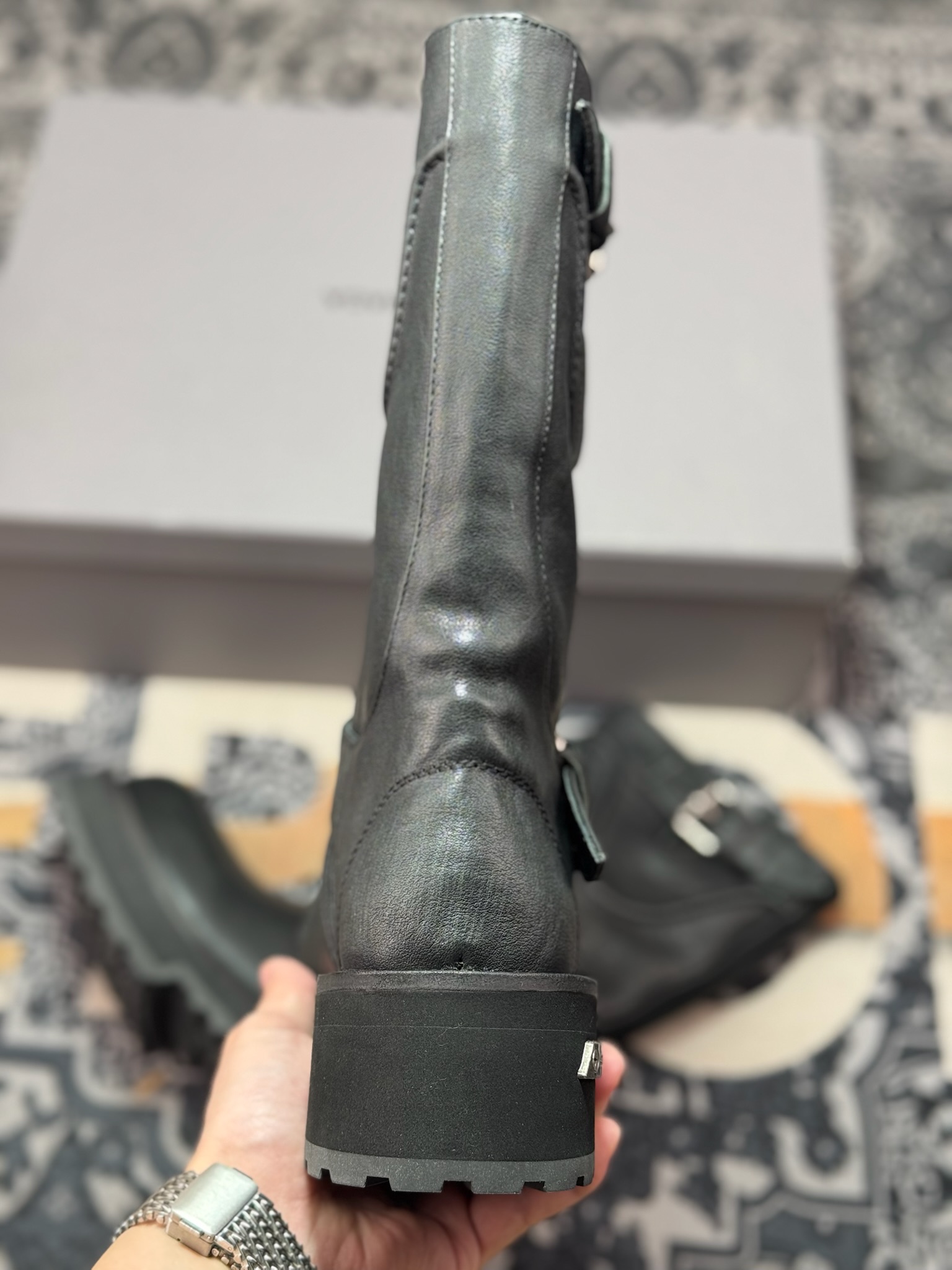 高奢支线 天花板级别 市售目前最顶级版本Balenciaga FW25 Venom Boots 黑色 巴黎世家复古情侣款机车靴-莆田鞋,莆田鞋货源,高仿鞋,高仿鞋货源,安福档口,莆田高仿鞋,莆田鞋批发,高仿鞋批发,莆田高仿运动鞋,高仿运动鞋,莆田运动鞋 高奢支线 天花板级别 市售目前最顶级版本Balenciaga FW25 Venom Boots 黑色 巴黎世家复古情侣款机车靴