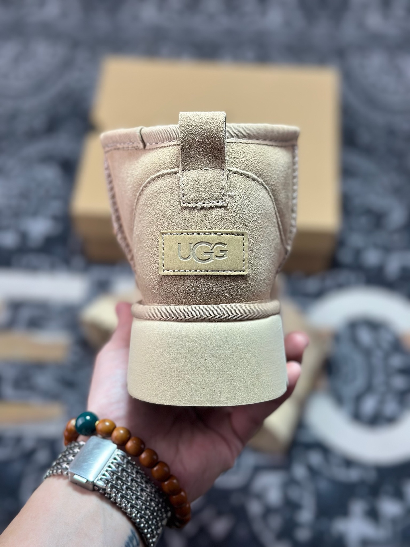 原厂级别 新货UGG 厚底松糕5cm短款周冬雨 王一博同款雪地靴系列 小红书爆款 河南隆丰皮料生产 羊绒鞋垫-莆田鞋,莆田鞋货源,高仿鞋,高仿鞋货源,安福档口,莆田高仿鞋,莆田鞋批发,高仿鞋批发,莆田高仿运动鞋,高仿运动鞋,莆田运动鞋 原厂级别 新货UGG 厚底松糕5cm短款周冬雨 王一博同款雪地靴系列 小红书爆款 河南隆丰皮料生产 羊绒鞋垫