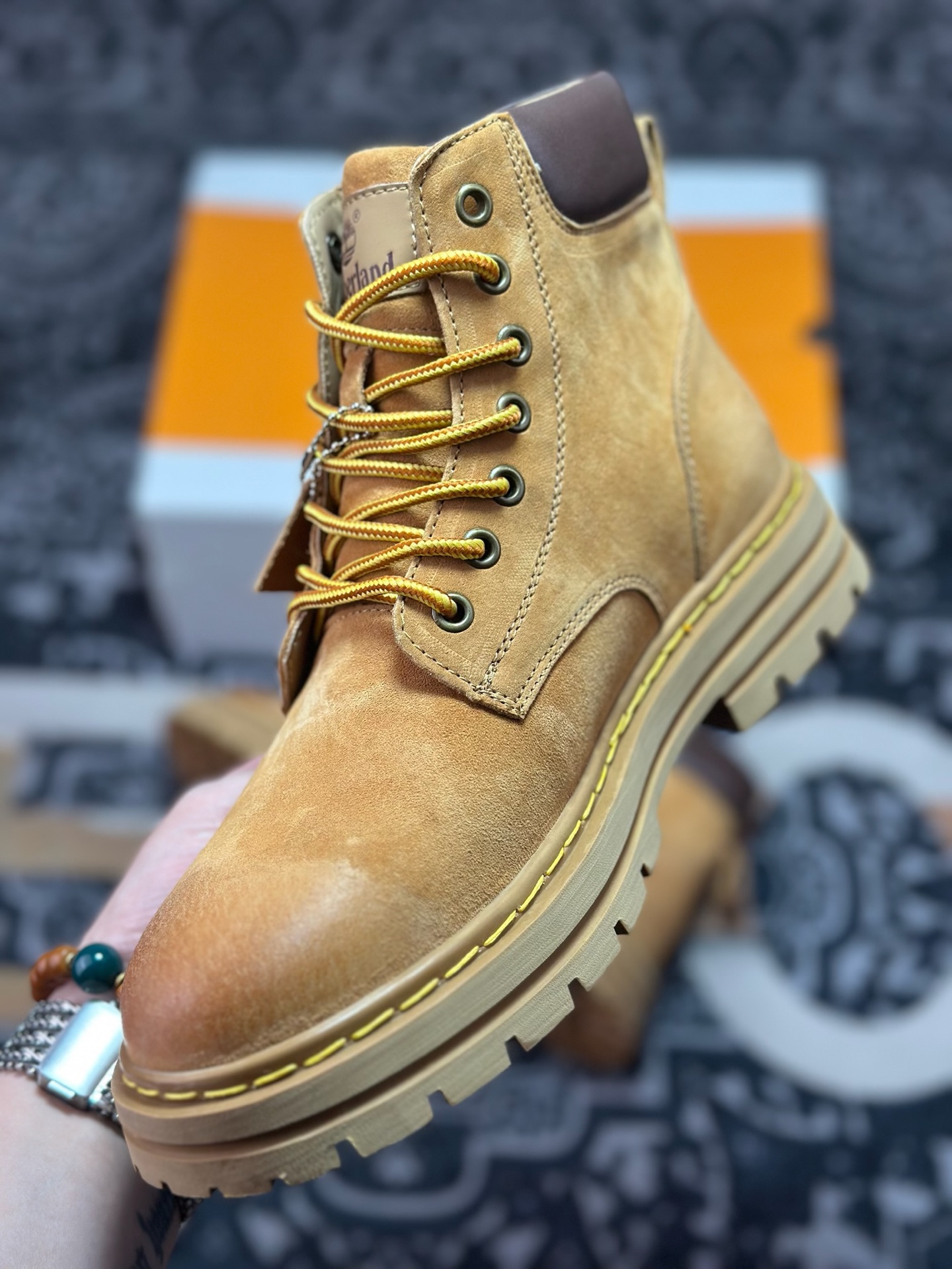 原装级别 新货Timberland添柏岚/天伯伦户外高帮休闲大黄靴系列