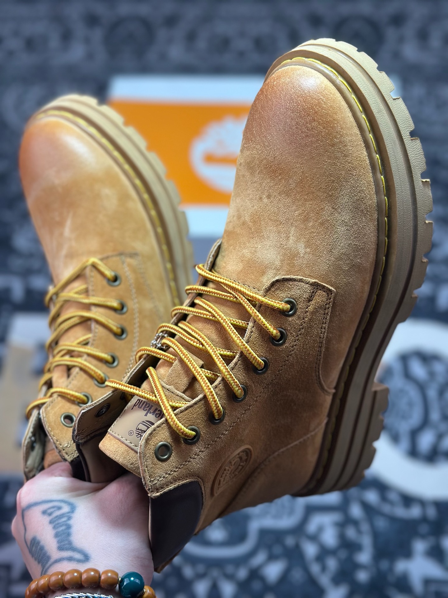 原装级别 新货Timberland添柏岚/天伯伦户外高帮休闲大黄靴系列