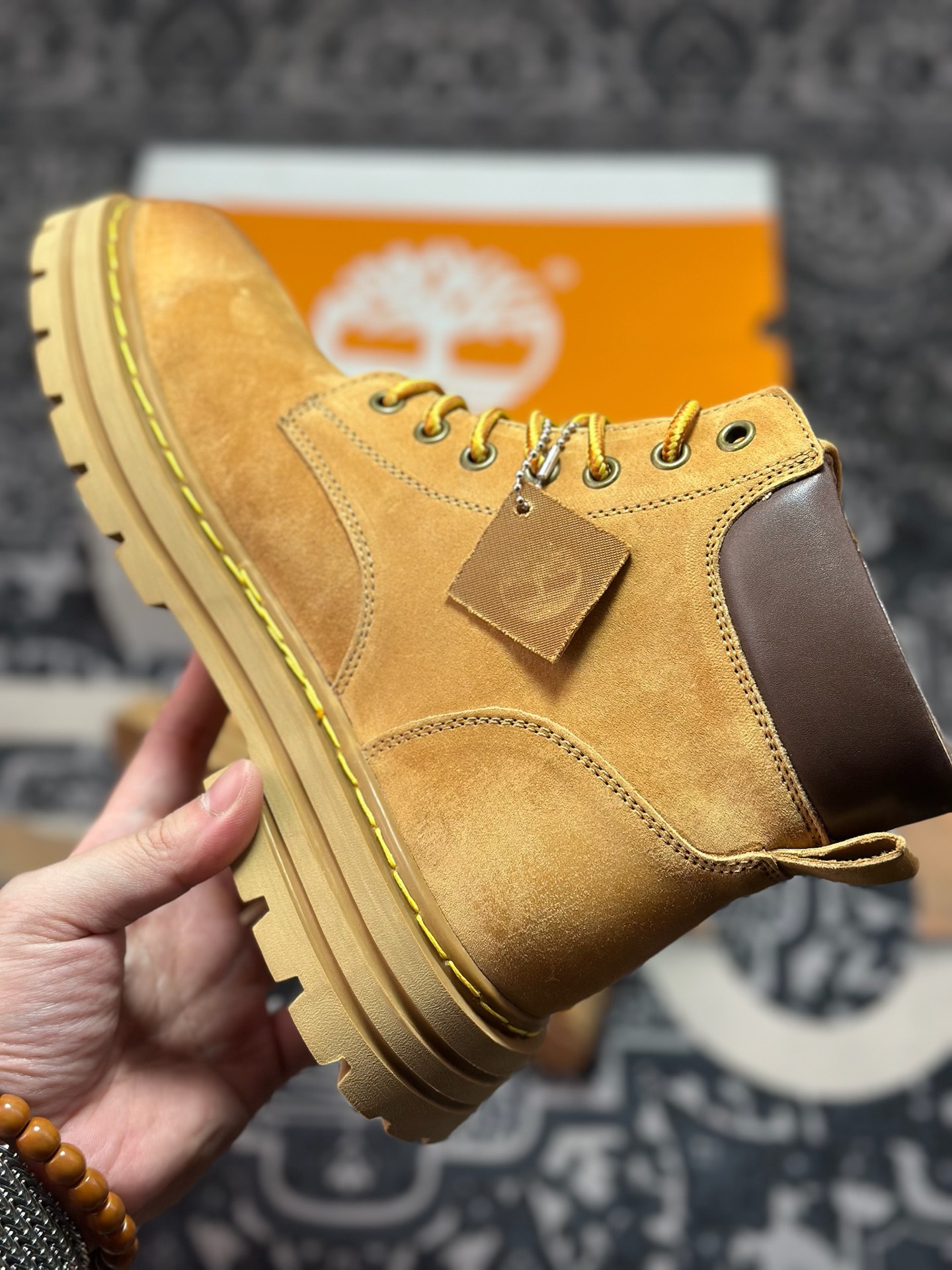 原装级别 新货Timberland添柏岚/天伯伦户外高帮休闲大黄靴系列