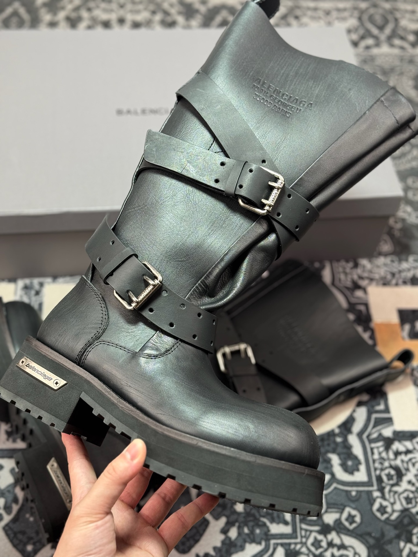 高奢支线 天花板级别 市售目前最顶级版本 秋冬新款Balenciga巴黎世家 25FWVenom高筒靴-莆田鞋,莆田鞋货源,高仿鞋,高仿鞋货源,安福档口,莆田高仿鞋,莆田鞋批发,高仿鞋批发,莆田高仿运动鞋,高仿运动鞋,莆田运动鞋 高奢支线 天花板级别 市售目前最顶级版本 秋冬新款Balenciga巴黎世家 25FWVenom高筒靴