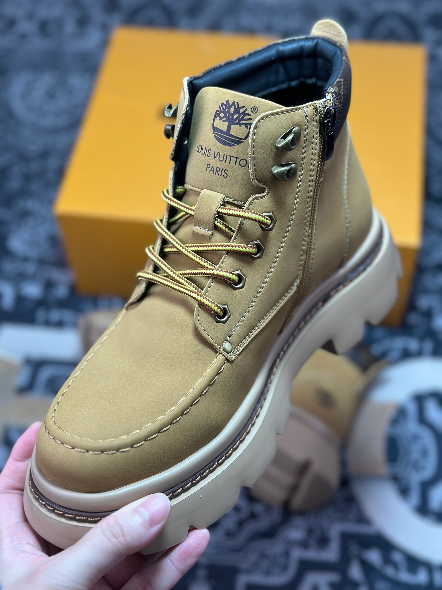 原装级别 Lv x Timberland Lv联名添柏岚大黄靴-莆田鞋,莆田鞋货源,高仿鞋,高仿鞋货源,安福档口,莆田高仿鞋,莆田鞋批发,高仿鞋批发,莆田高仿运动鞋,高仿运动鞋,莆田运动鞋 原装级别 Lv x Timberland Lv联名添柏岚大黄靴