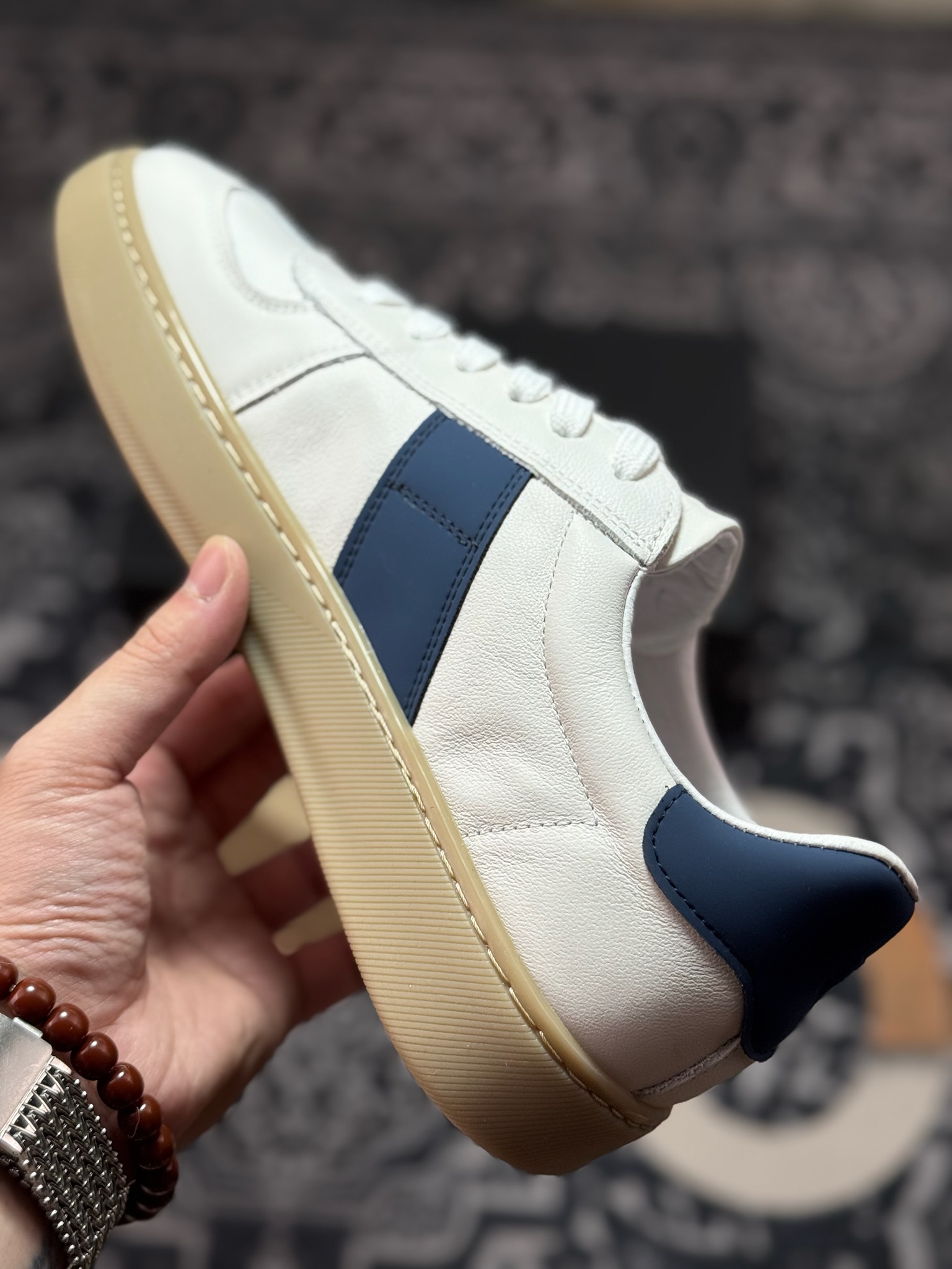 原装级别 ECCO爱步休闲鞋秋 25年新款时尚德训鞋 经典百搭板鞋