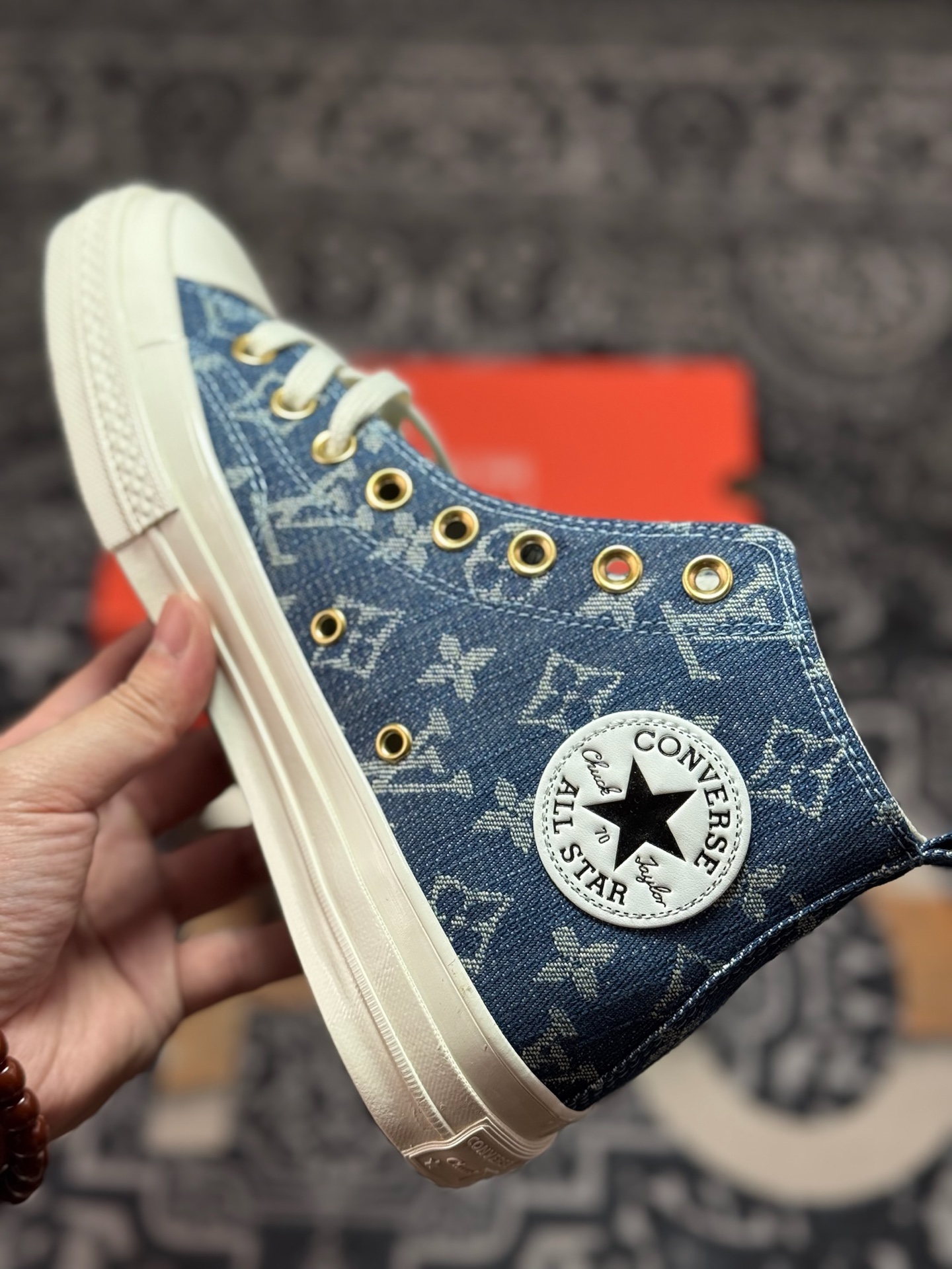 真标 Converse X LV 驴牌 定制联名 以1970s为蓝本 搭配经典丹宁蓝色牛仔元素拼接