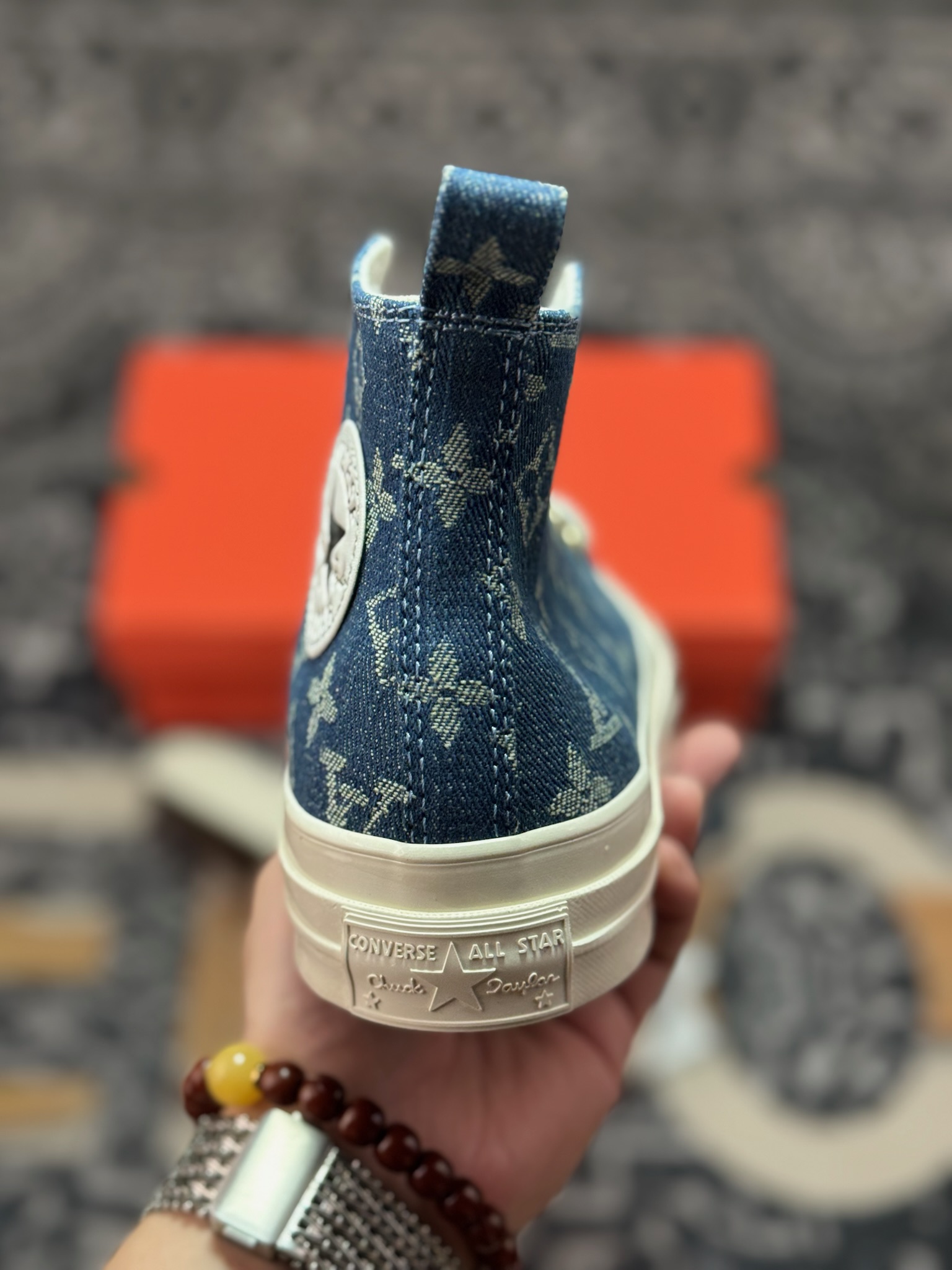 真标 Converse X LV 驴牌 定制联名 以1970s为蓝本 搭配经典丹宁蓝色牛仔元素拼接