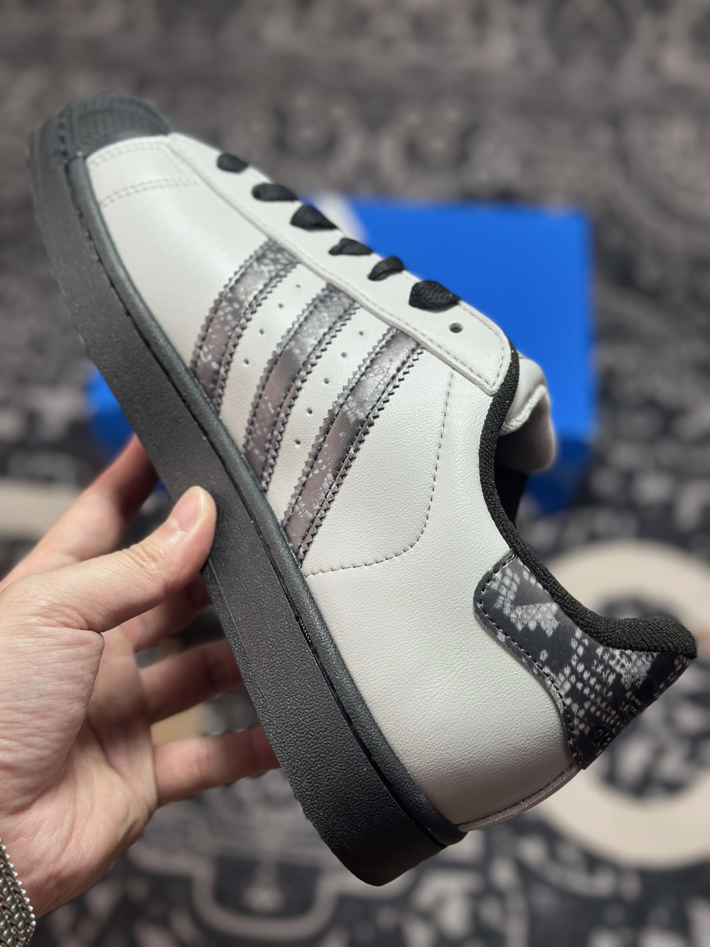 原装级别 平台爆款adidas originals Super 2 灰色 JP6059-High Quatity Cheap Brand wholesale wholesaler seller Clothes Bags handbags Sneakers Top Fashion Clothing Shoes from China Factory Chinese suppliers best Quality Beautiful Price 原装级别 平台爆款adidas originals Super 2 灰色 JP6059