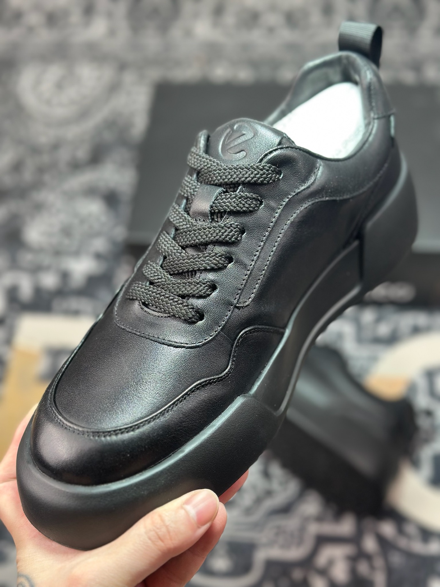 原装级别 ECCO爱步休闲鞋男 25年新款真皮系带舒适板鞋