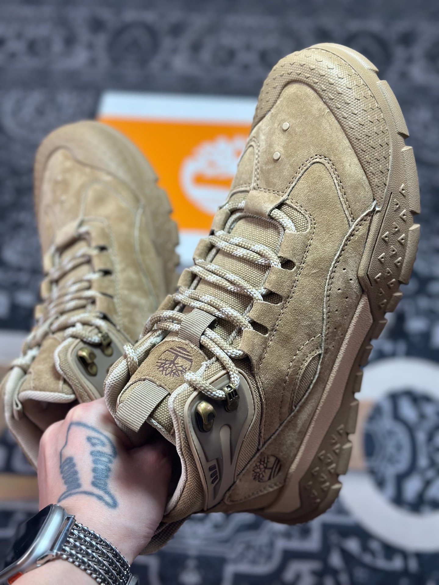 原装级别 新货Timberland添柏岚/天伯伦户外中帮休闲马丁靴系列