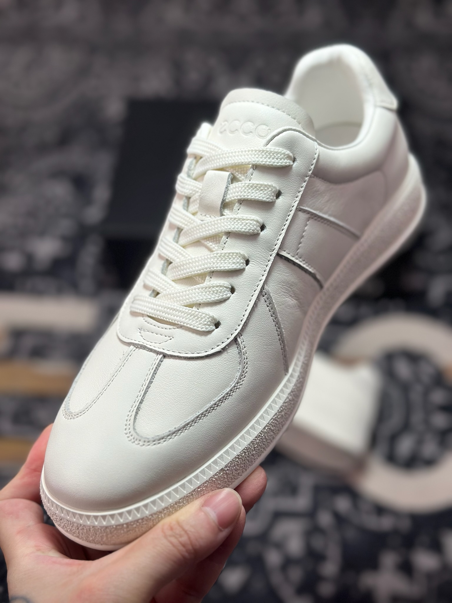 原装级别 ECCO爱步男鞋德训鞋秋 经典时尚百搭舒适小白鞋男