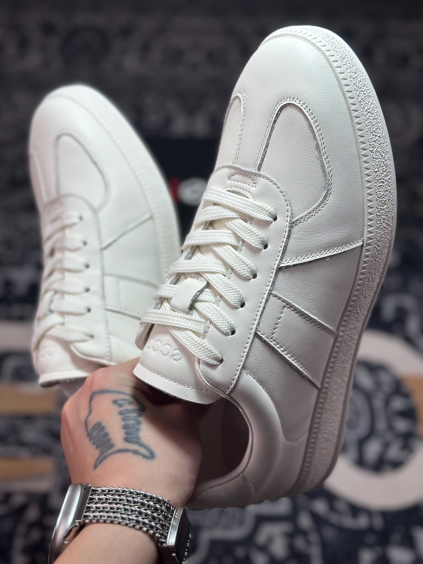 原装级别 ECCO爱步男鞋德训鞋秋 经典时尚百搭舒适小白鞋男