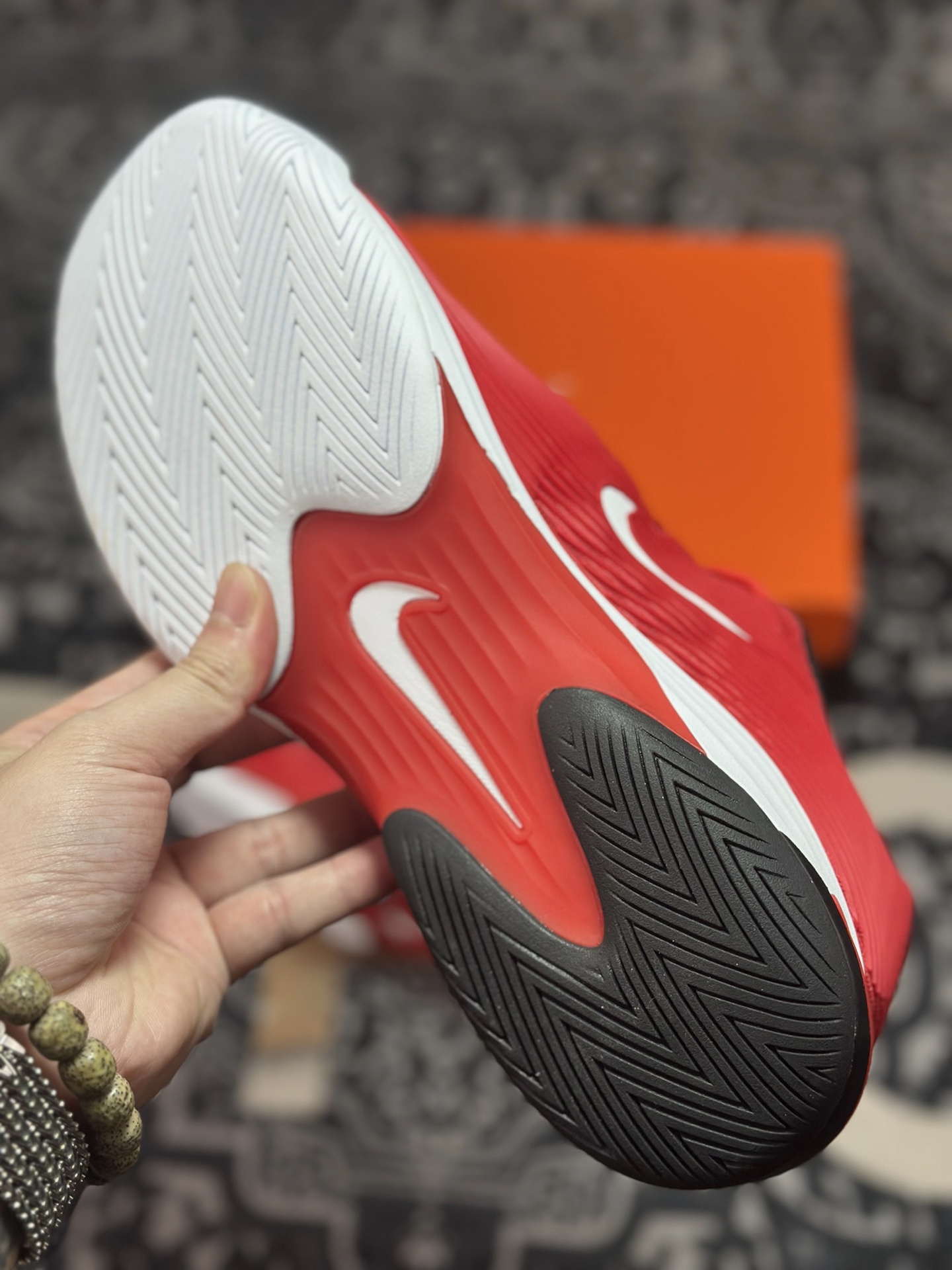 B2260 原装级别 Nike Vapor 12 舒适百搭 耐磨 低帮 网球鞋 FV5552-600