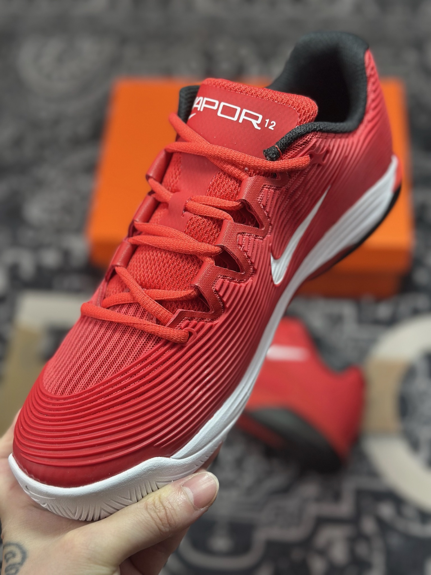 B2260 原装级别 Nike Vapor 12 舒适百搭 耐磨 低帮 网球鞋 FV5552-600