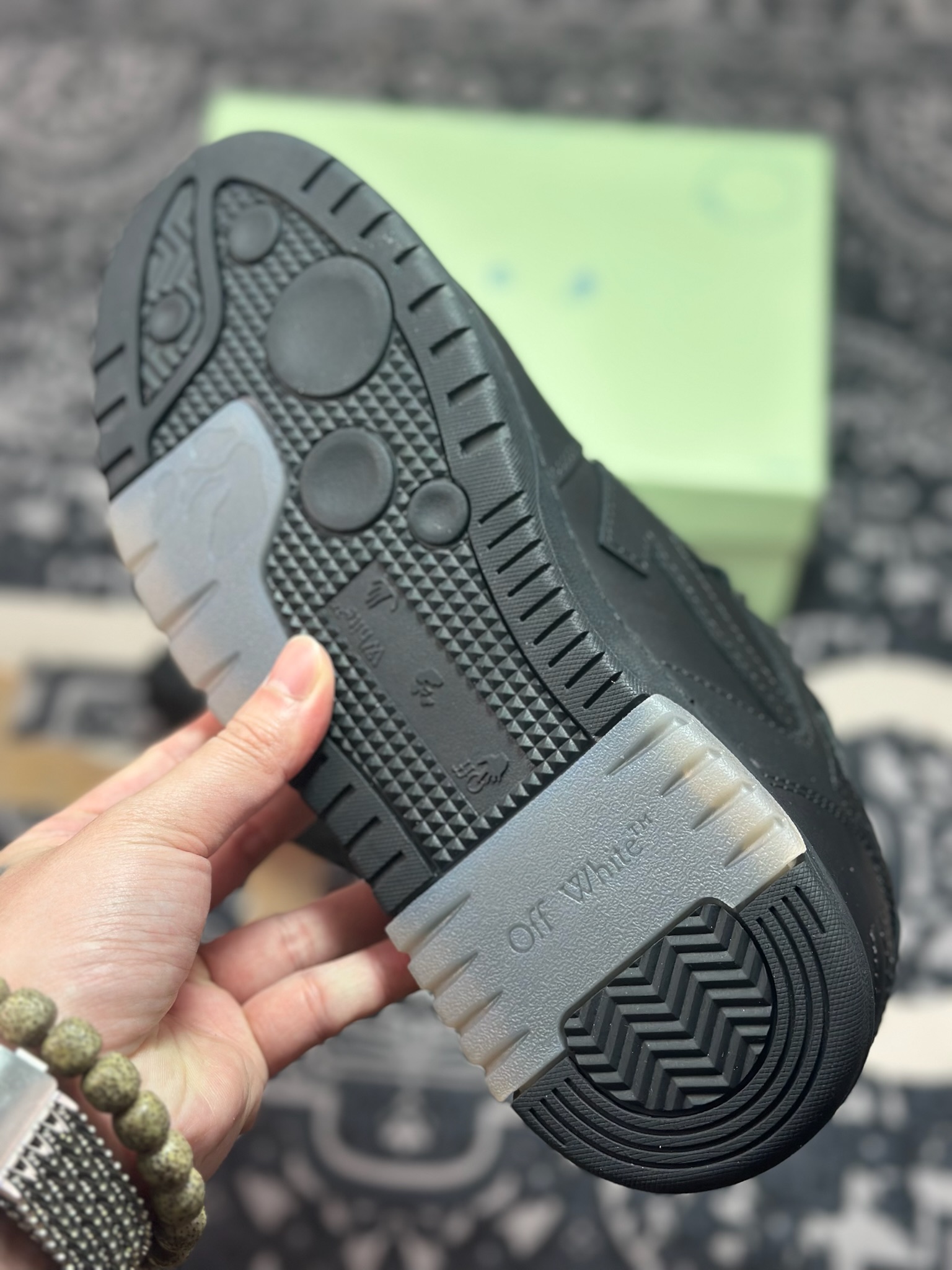 C2350 Off-White c/o Virgil Abloh Out Of Office Low- Leather Sneakers”OOO”系列低帮复古百搭休闲运动板鞋“皮革全黑箭头”OMIA189F23LEA001