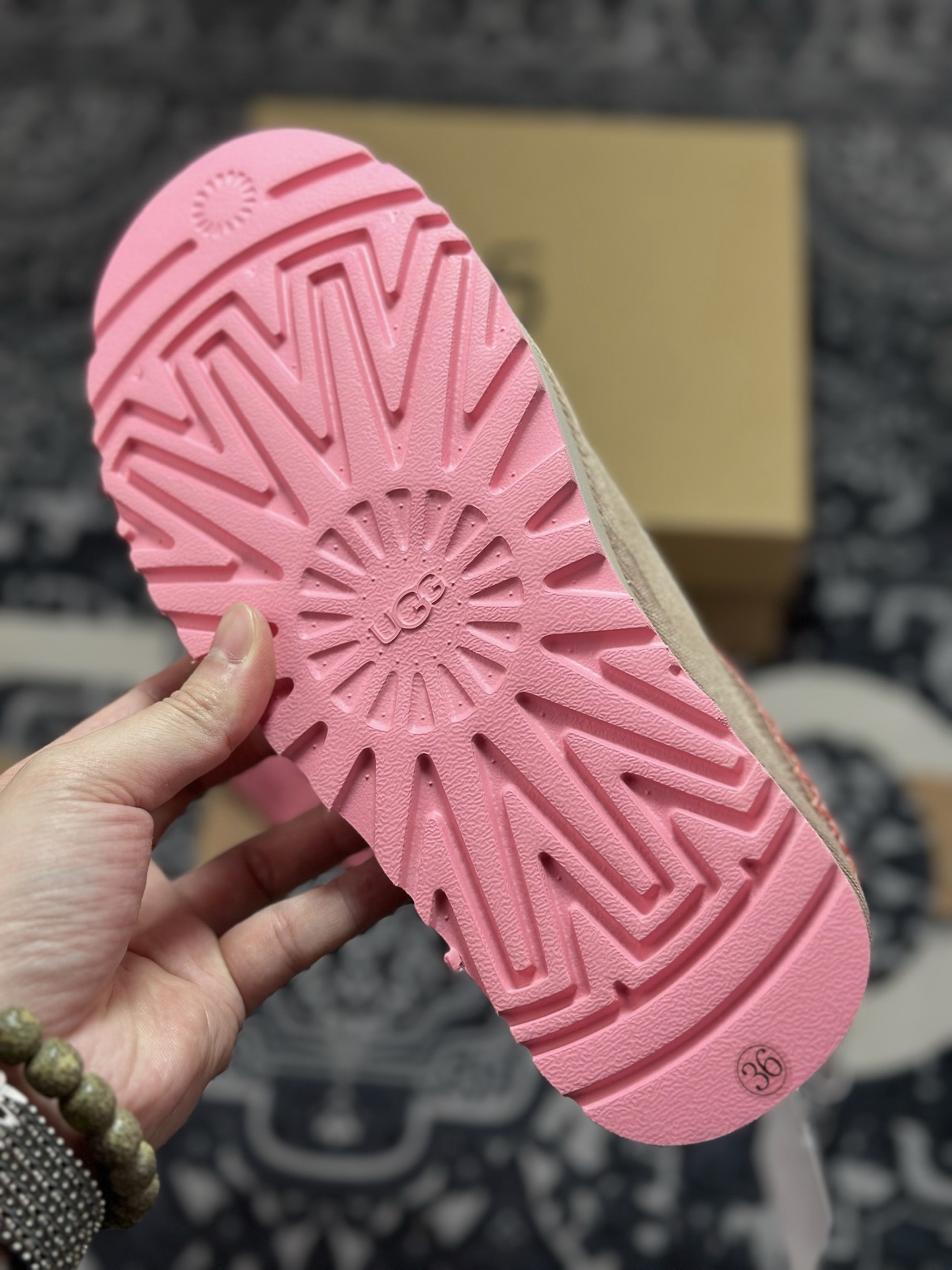 B2260 原装级别 UGG 女款雪地靴 1122553 十年品牌制鞋代工厂生产线出品