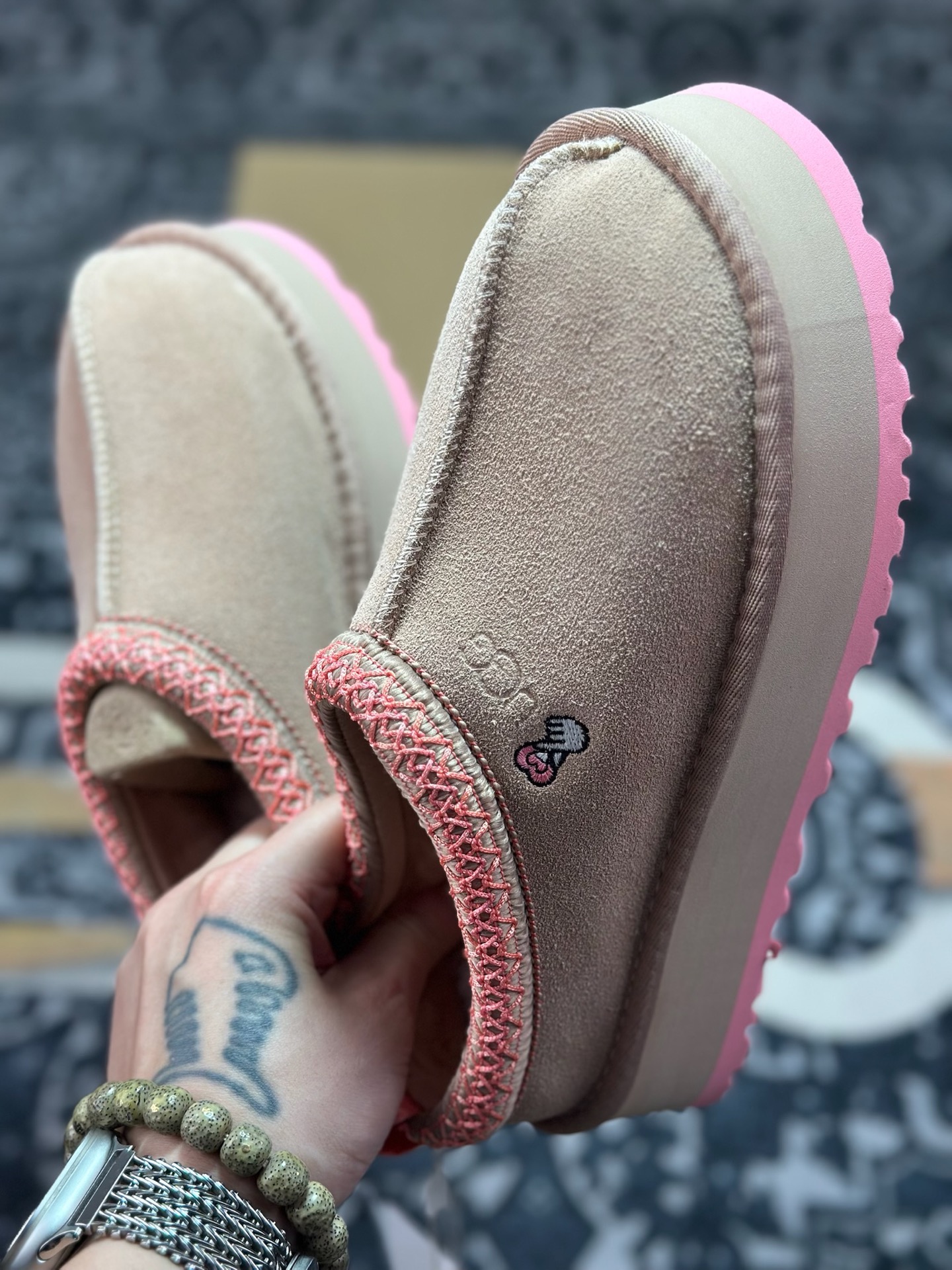 B2260 原装级别 UGG 女款雪地靴 1122553 十年品牌制鞋代工厂生产线出品