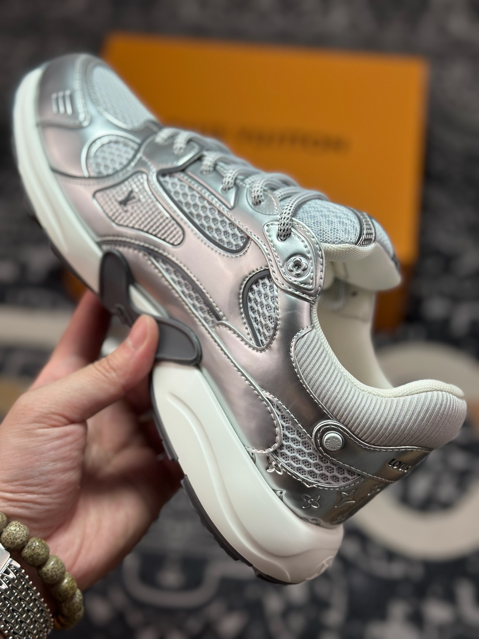 D1480 Olympia系列 情侣款 银角大王 休闲 运动鞋 跑鞋 本款 LV Olympia 运动鞋