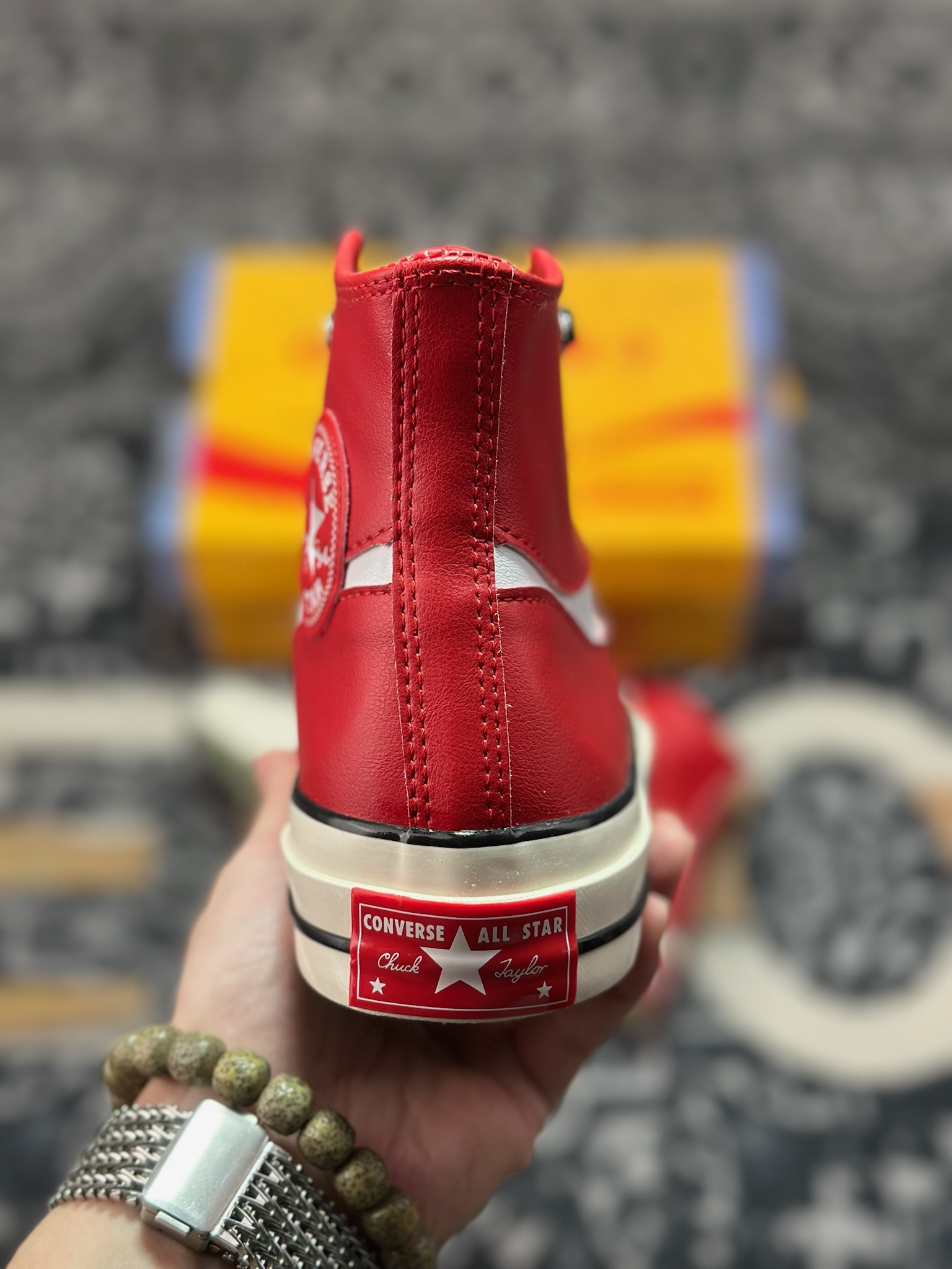 A2140 真标 年末联名 重磅来袭 Coca-Cola x Converse Chuck 70 可口可乐联名 复古皮质高帮休闲鞋 17888C