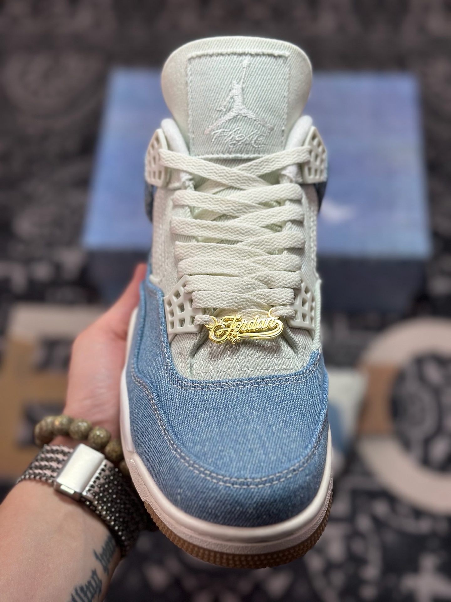耐克Nike Air Jordan 4 Retro SE”Denim Worn Blue”迈克尔·乔丹AJ4代中帮复古休闲运动文化篮球鞋“拼接牛仔浅蓝灰小李维斯”IB6716-100