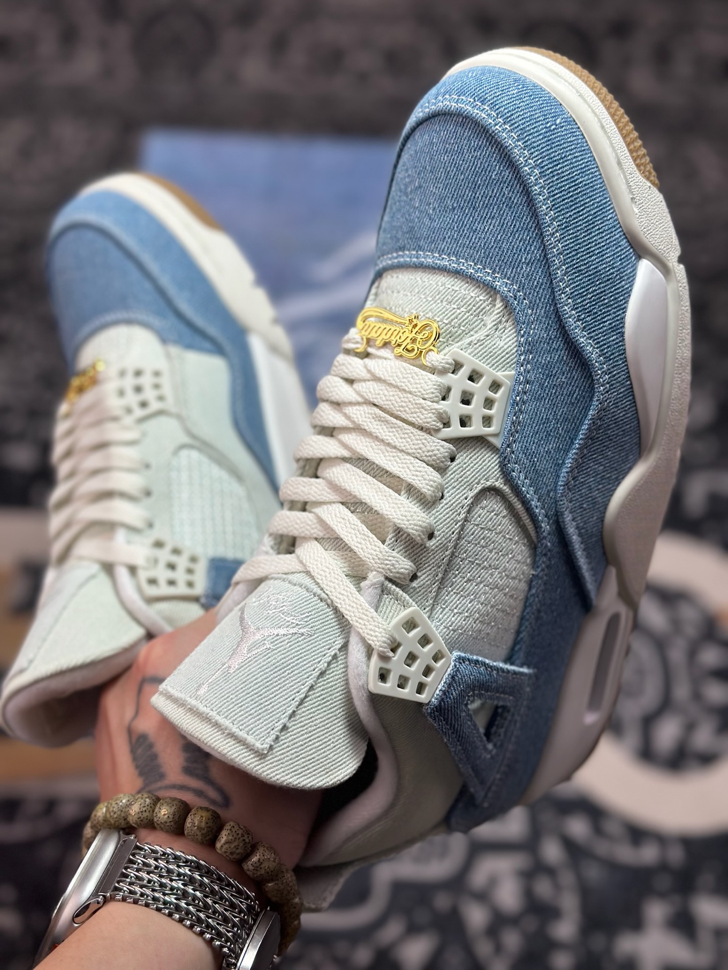 耐克Nike Air Jordan 4 Retro SE”Denim Worn Blue”迈克尔·乔丹AJ4代中帮复古休闲运动文化篮球鞋“拼接牛仔浅蓝灰小李维斯”IB6716-100