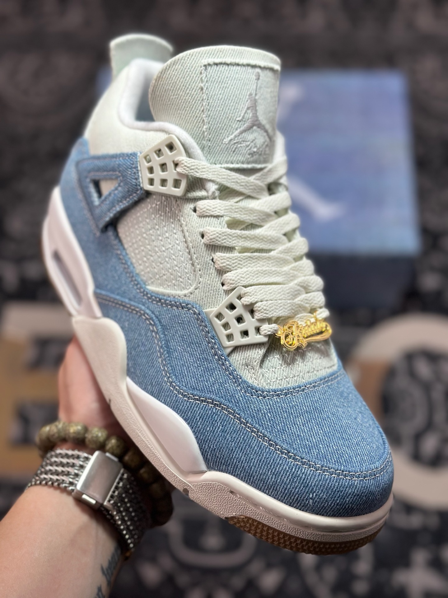 耐克Nike Air Jordan 4 Retro SE”Denim Worn Blue”迈克尔·乔丹AJ4代中帮复古休闲运动文化篮球鞋“拼接牛仔浅蓝灰小李维斯”IB6716-100