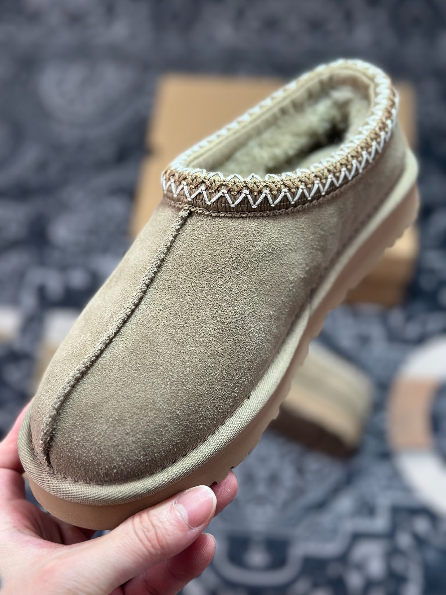 A9230 原装级别 UGG Tazz 冬季女士薄底款民族风雪地靴 棕色5955-ALP