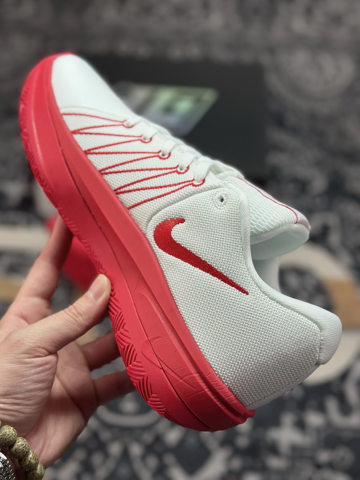 B0240 原装级别Nike Air Zoom G.T. 4 EP篮球鞋 BS2293-911