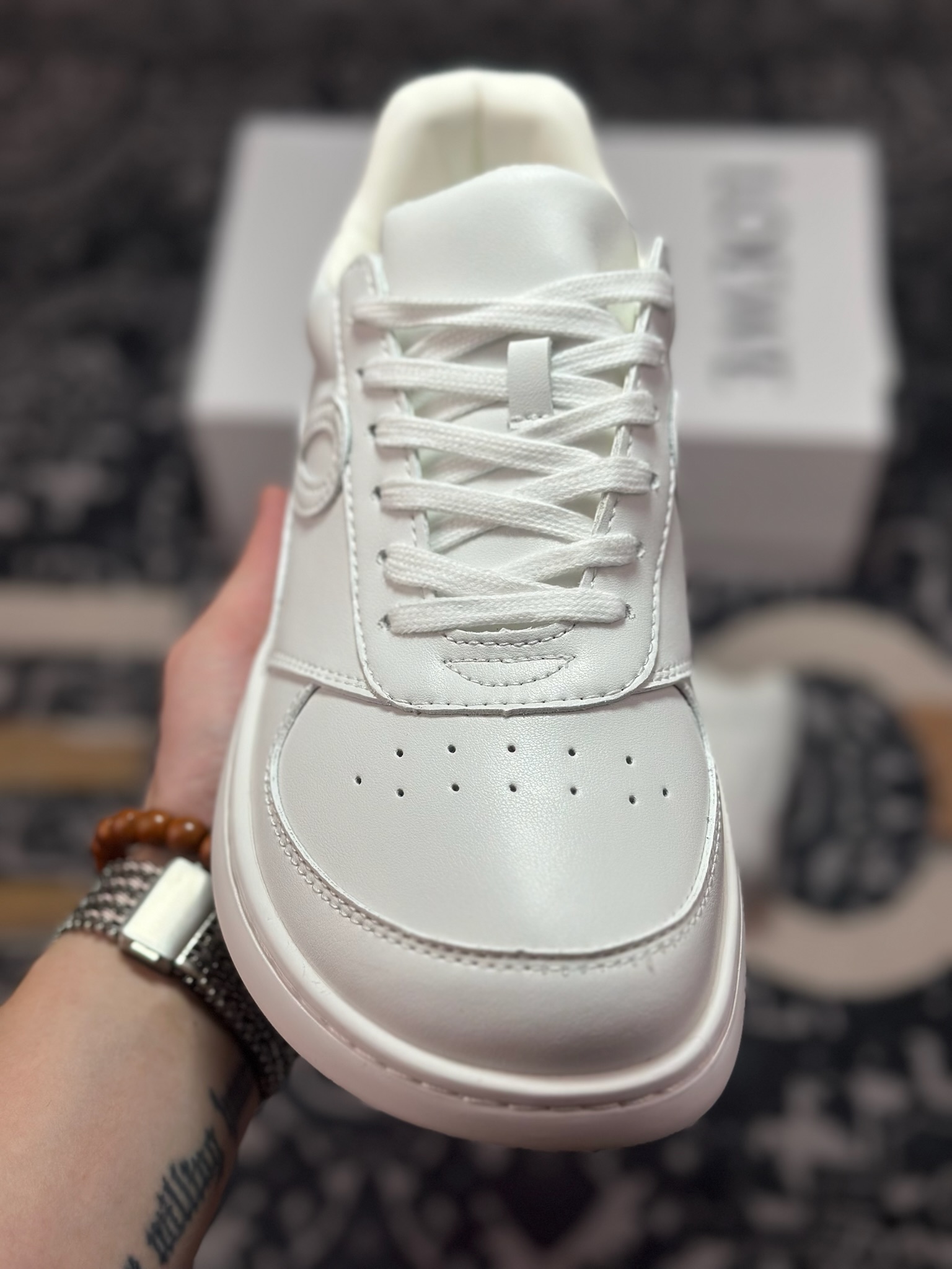 A8210 原厂级别 LOEWE罗意威 Jambo 牛皮革 圆头系带 低帮 板鞋 M816282XBN-2100-Chinese UA Cheap High Quatity Brand Clothes Bags handbags Sneakers wholesale wholesaler seller from China Factory suppliers Fashion Clothing Shoes best Quality Beautiful Price A8210 原厂级别 LOEWE罗意威 Jambo 牛皮革 圆头系带 低帮 板鞋 M816282XBN-2100