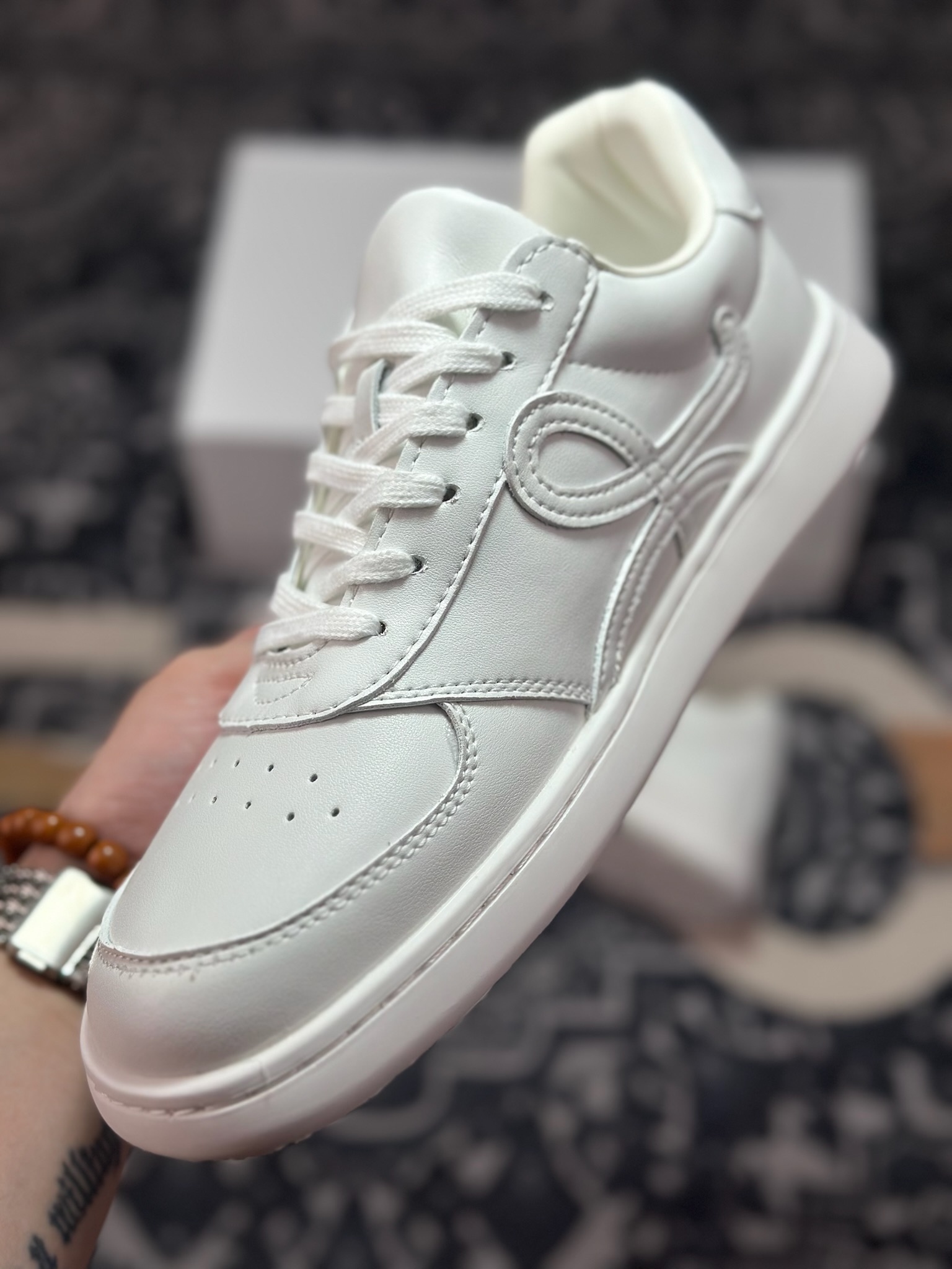 A8210 原厂级别 LOEWE罗意威 Jambo 牛皮革 圆头系带 低帮 板鞋 M816282XBN-2100-Chinese UA Cheap High Quatity Brand Clothes Bags handbags Sneakers wholesale wholesaler seller from China Factory suppliers Fashion Clothing Shoes best Quality Beautiful Price A8210 原厂级别 LOEWE罗意威 Jambo 牛皮革 圆头系带 低帮 板鞋 M816282XBN-2100