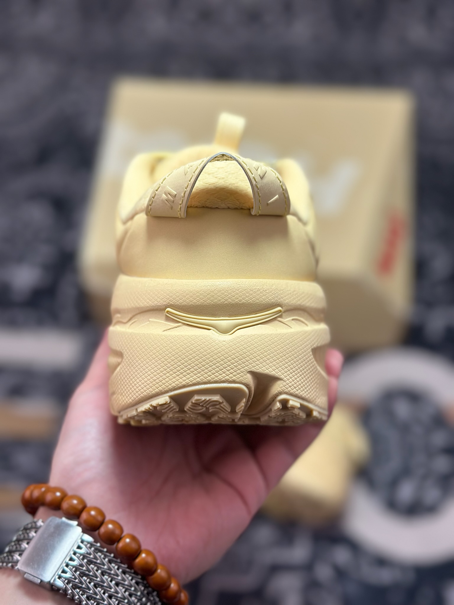 B1240 原装级别 Hoka One One Bondi B3LS Marni 秋冬新款 面包鞋 1170631-Chinese UA Cheap High Quatity Brand Clothes Bags handbags Sneakers wholesale wholesaler seller from China Factory suppliers Fashion Clothing Shoes best Quality Beautiful Price B1240 原装级别 Hoka One One Bondi B3LS Marni 秋冬新款 面包鞋 1170631