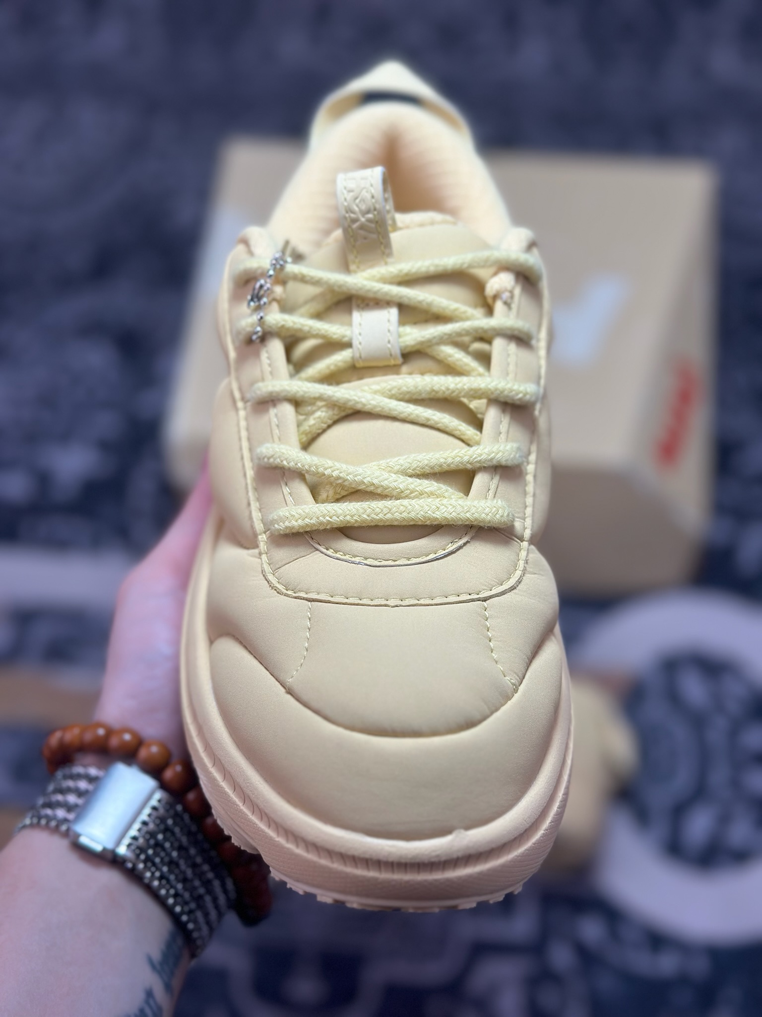 B1240 原装级别 Hoka One One Bondi B3LS Marni 秋冬新款 面包鞋 1170631-Chinese UA Cheap High Quatity Brand Clothes Bags handbags Sneakers wholesale wholesaler seller from China Factory suppliers Fashion Clothing Shoes best Quality Beautiful Price B1240 原装级别 Hoka One One Bondi B3LS Marni 秋冬新款 面包鞋 1170631