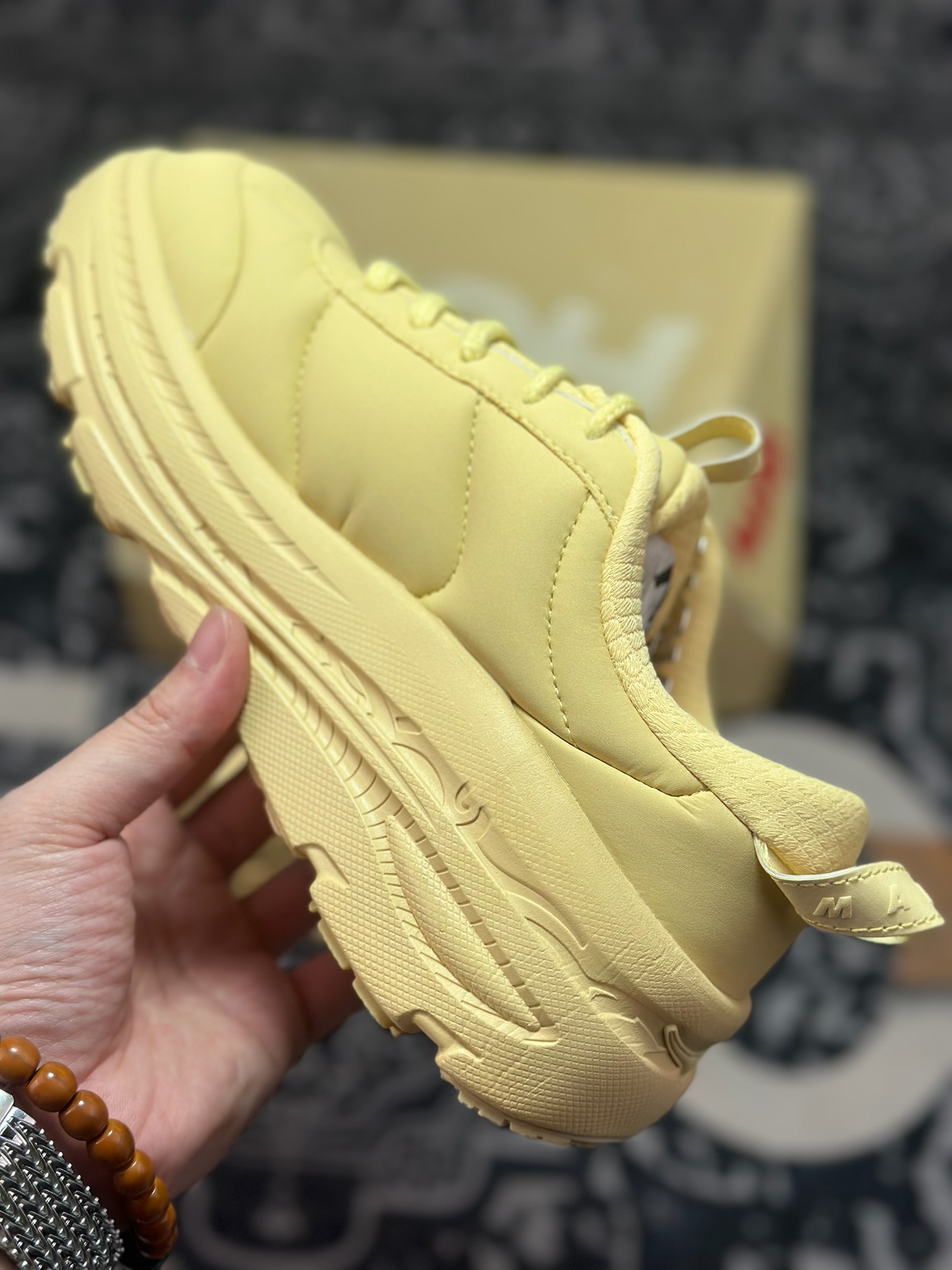 B1240 原装级别 Hoka One One Bondi B3LS Marni 秋冬新款 面包鞋 1170631-Chinese UA Cheap High Quatity Brand Clothes Bags handbags Sneakers wholesale wholesaler seller from China Factory suppliers Fashion Clothing Shoes best Quality Beautiful Price B1240 原装级别 Hoka One One Bondi B3LS Marni 秋冬新款 面包鞋 1170631