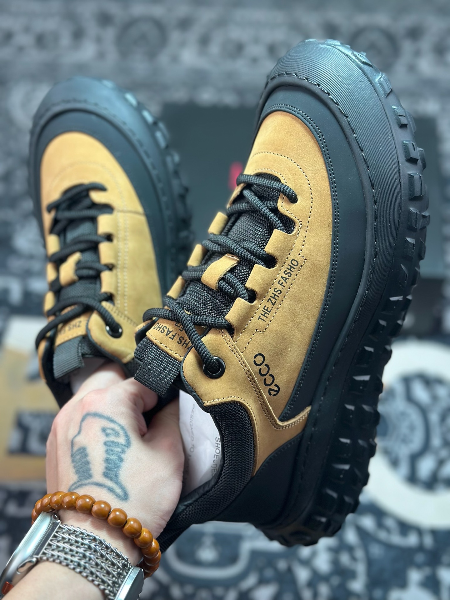 B6300 原装级别 ECCO爱步男款新款运动登山鞋 轻盈减震牛皮耐磨户外跑鞋-Chinese UA Cheap High Quatity Brand Clothes Bags handbags Sneakers wholesale wholesaler seller from China Factory suppliers Fashion Clothing Shoes best Quality Beautiful Price B6300 原装级别 ECCO爱步男款新款运动登山鞋 轻盈减震牛皮耐磨户外跑鞋