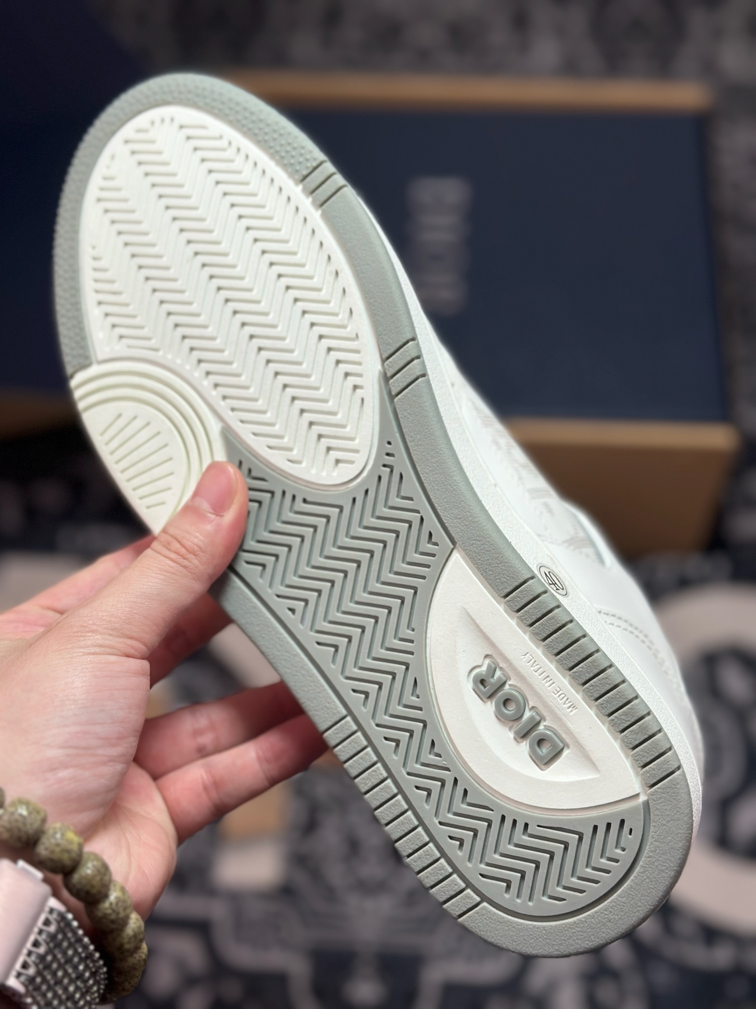 D0450 优选 原装级别 Dior 迪奥 B27低帮休闲板鞋-Chinese UA Cheap High Quatity Brand Clothes Bags handbags Sneakers wholesale wholesaler seller from China Factory suppliers Fashion Clothing Shoes best Quality Beautiful Price D0450 优选 原装级别 Dior 迪奥 B27低帮休闲板鞋