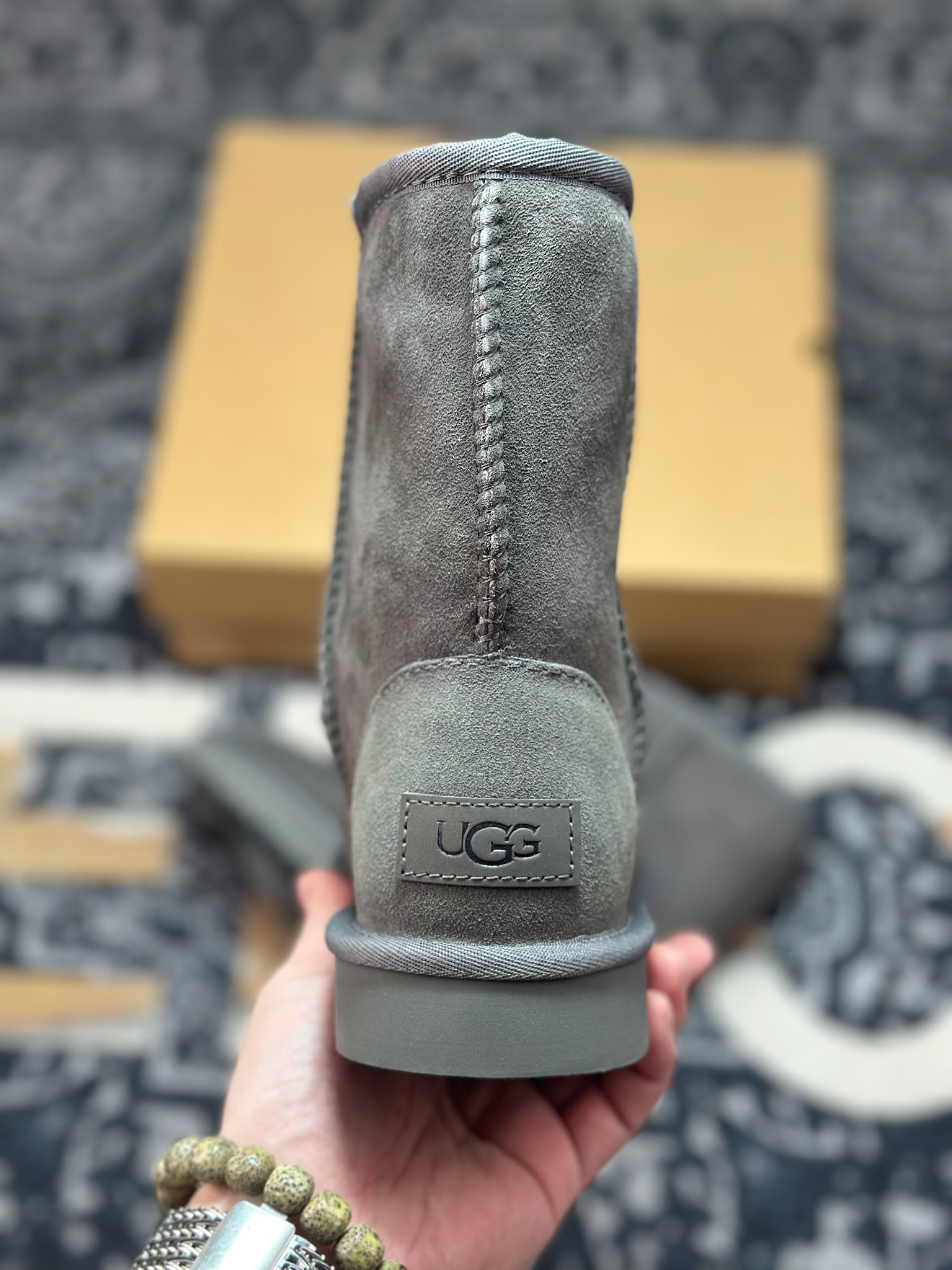 B2260 原装级别 UGG 经典中筒女鞋 灰色 秋冬羊皮毛一体雪地靴 1016223-BLK