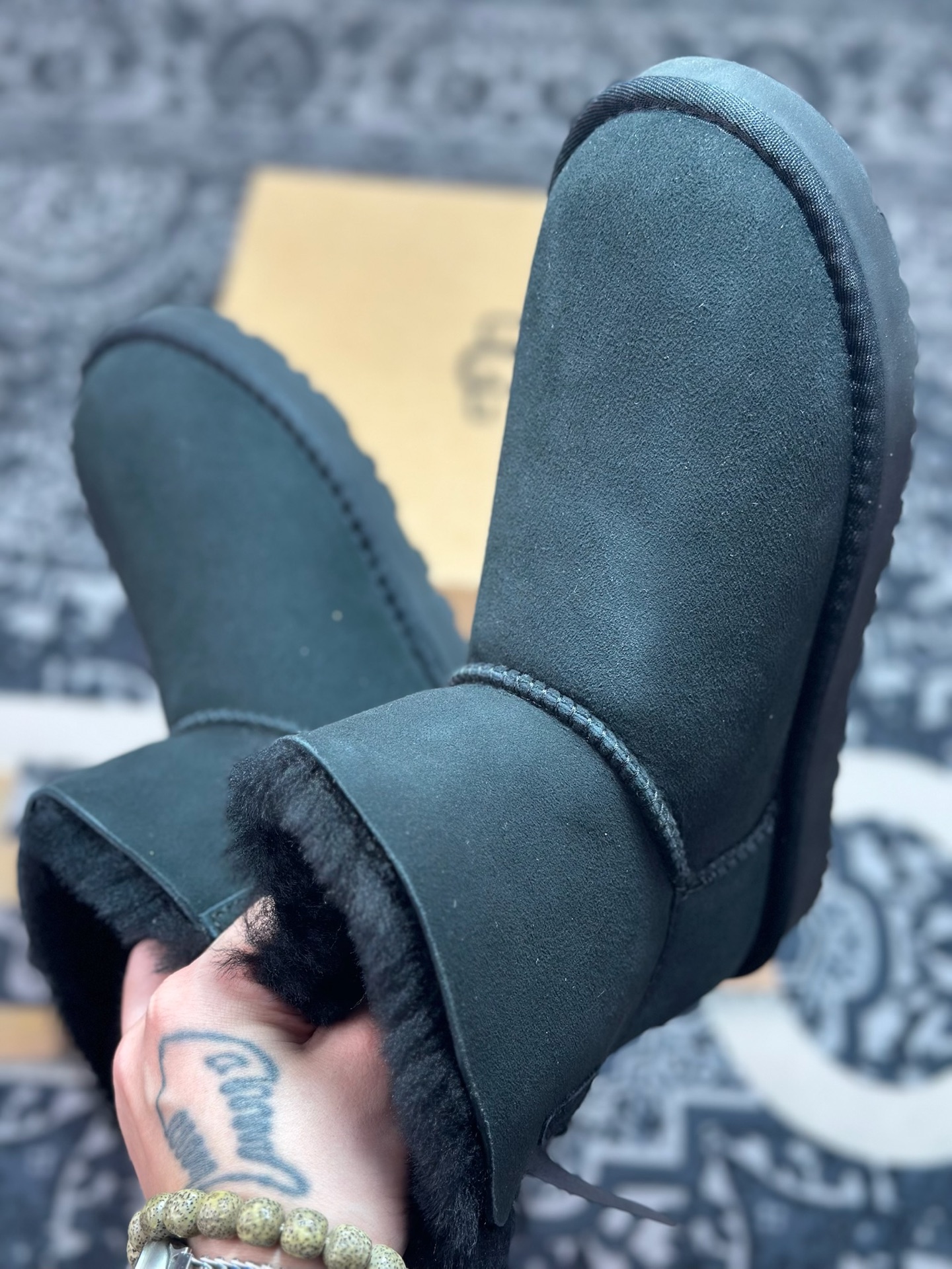 A9230 原装级别 UGG 1016501平底单丝带 黑色-Chinese UA Cheap High Quatity Brand Clothes Bags handbags Sneakers wholesale wholesaler seller from China Factory suppliers Fashion Clothing Shoes best Quality Beautiful Price A9230 原装级别 UGG 1016501平底单丝带 黑色